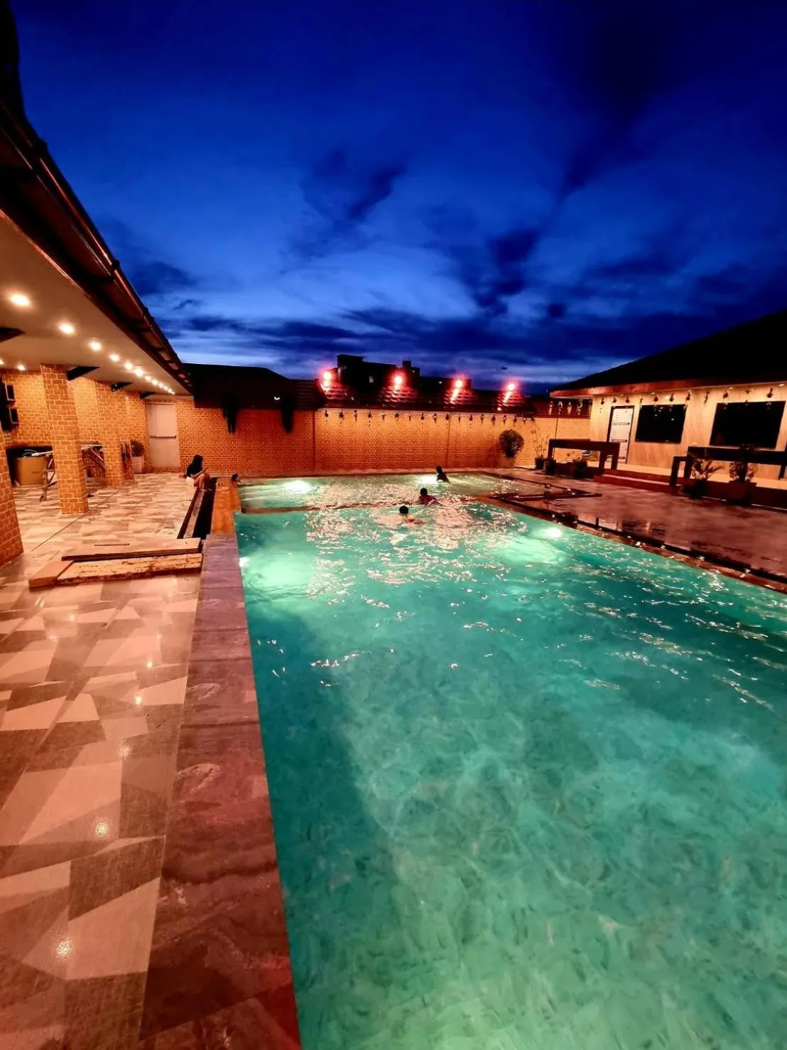 Swimming pool in Grand Parazo Hotel Suvarnbhumi Airport