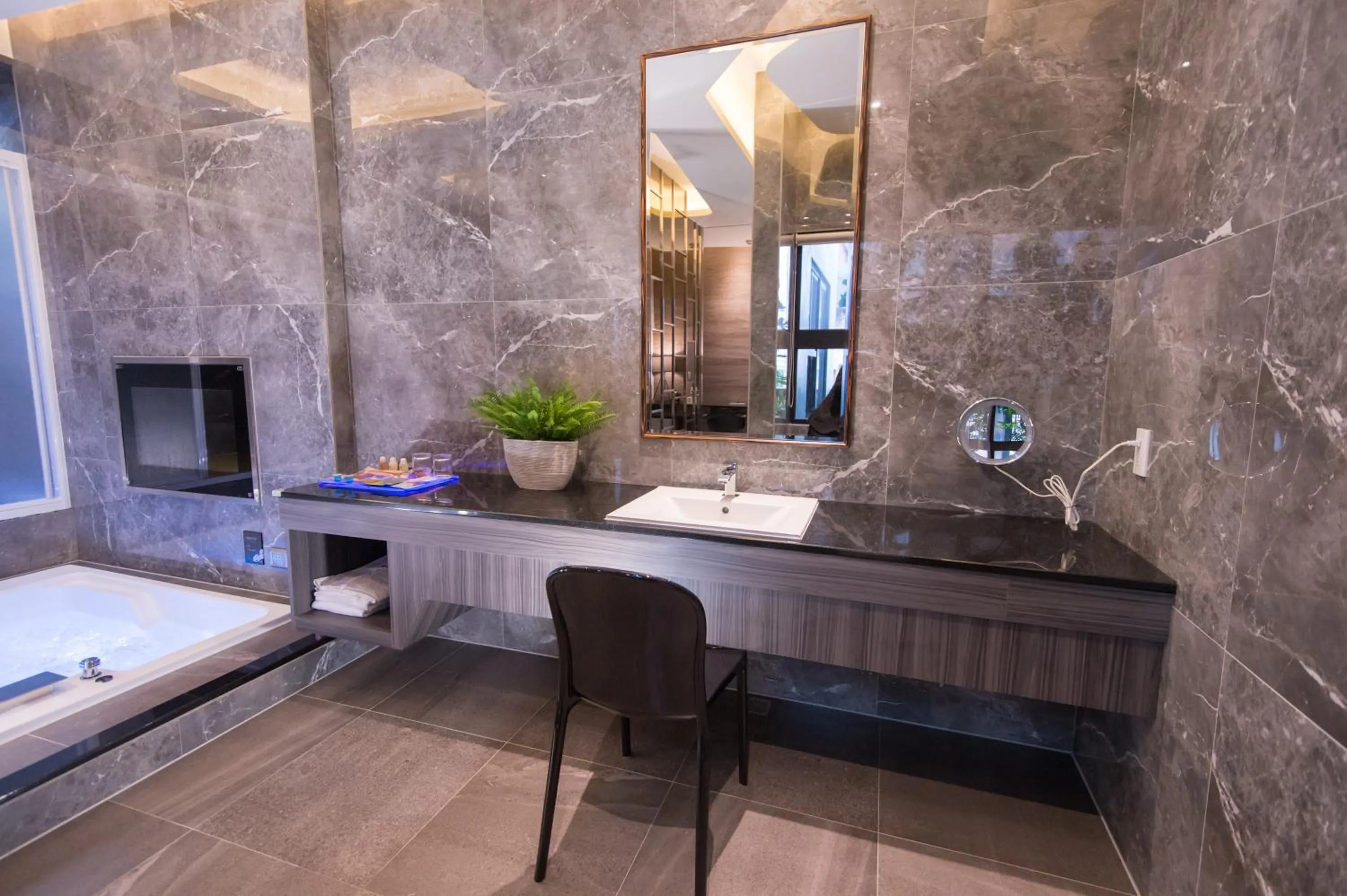 Bed in J Moon Villa Motel