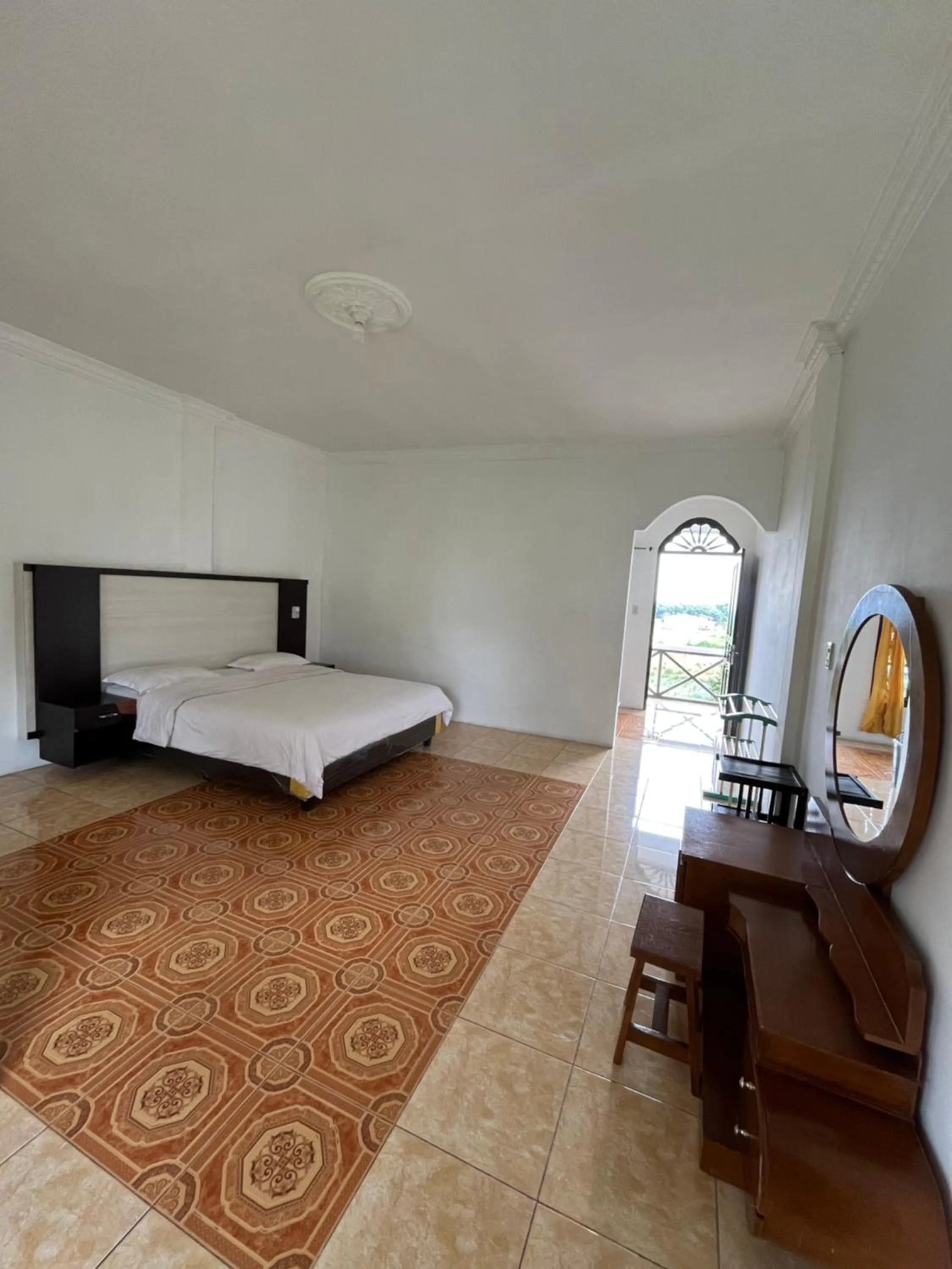 Bed in Sibayak Multinational Rest House