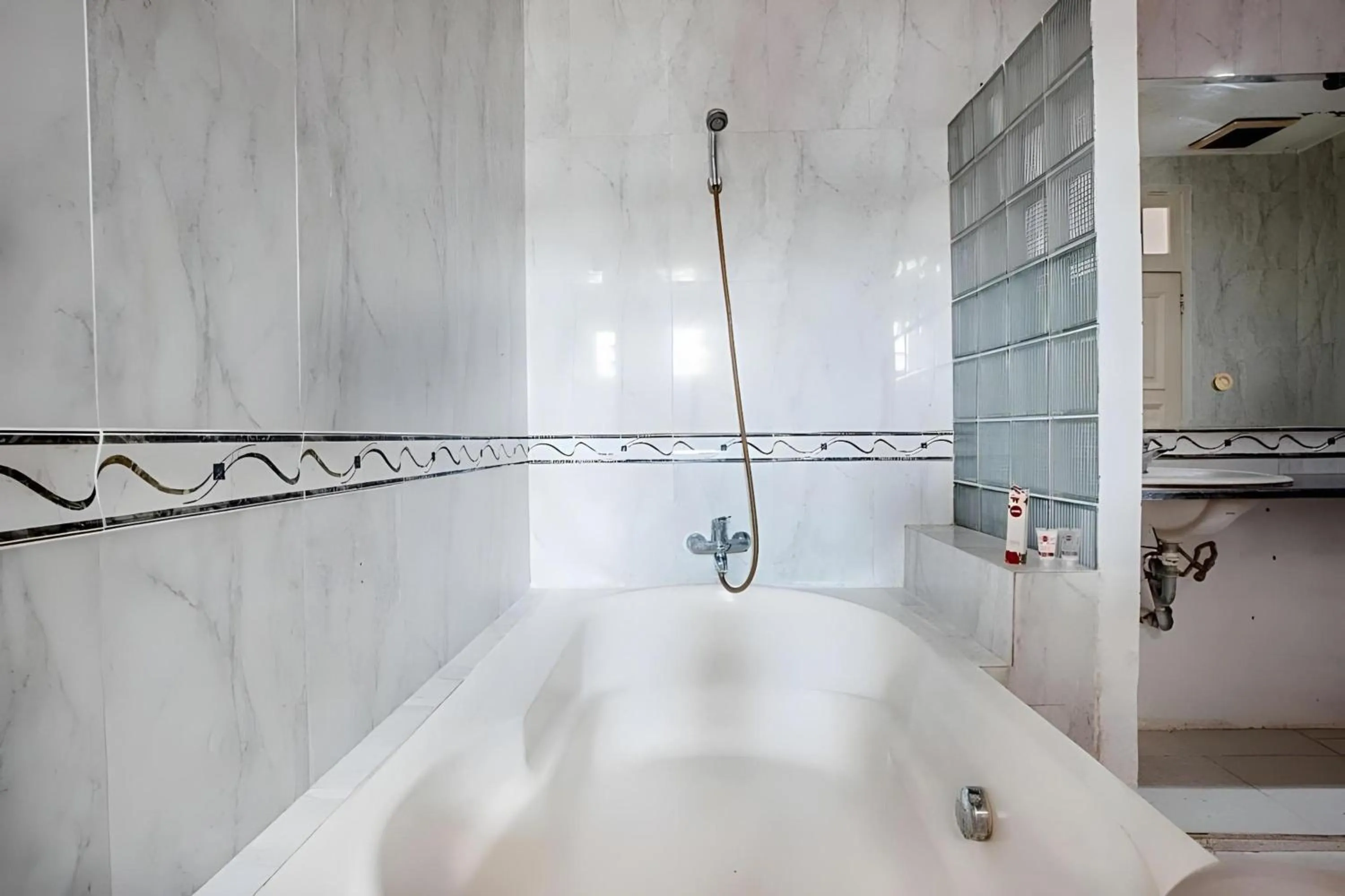 Bathroom in Capital O 332 Residence G17 Kemang