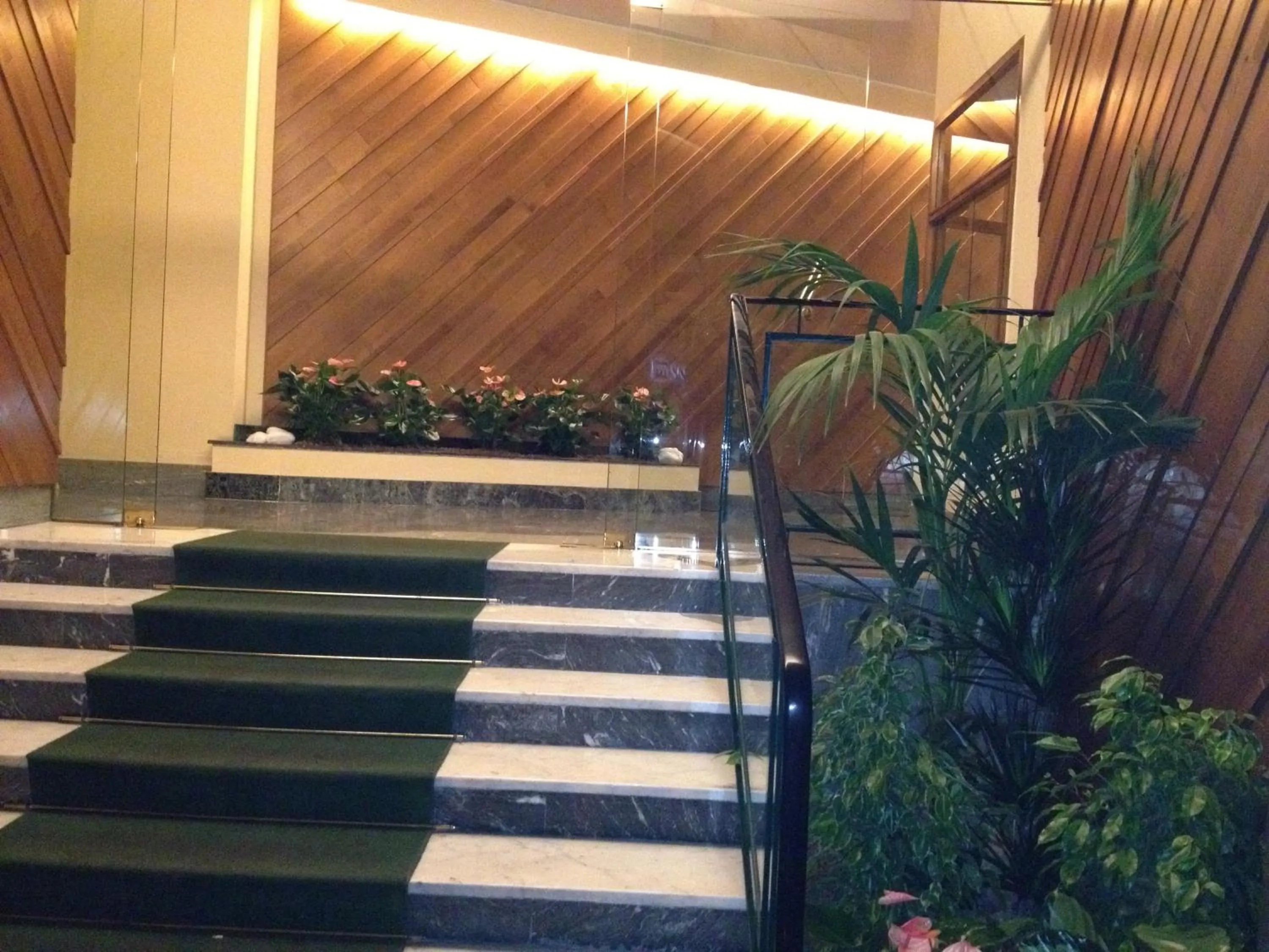 Facade/entrance in Livingvaticano