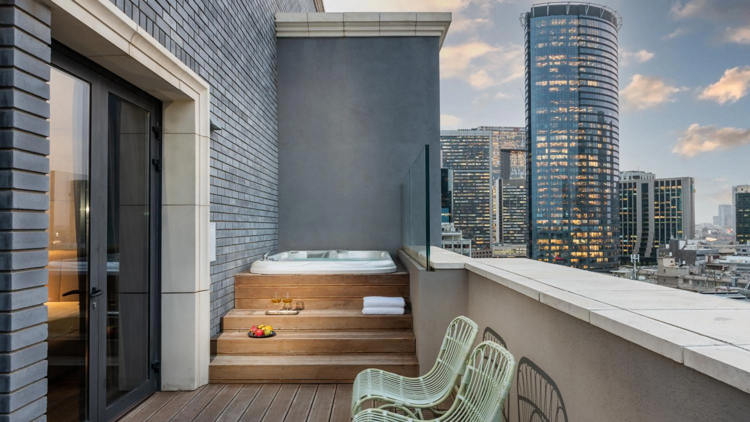 Bedroom in Hotel Indigo Tel Aviv - Diamond District by IHG