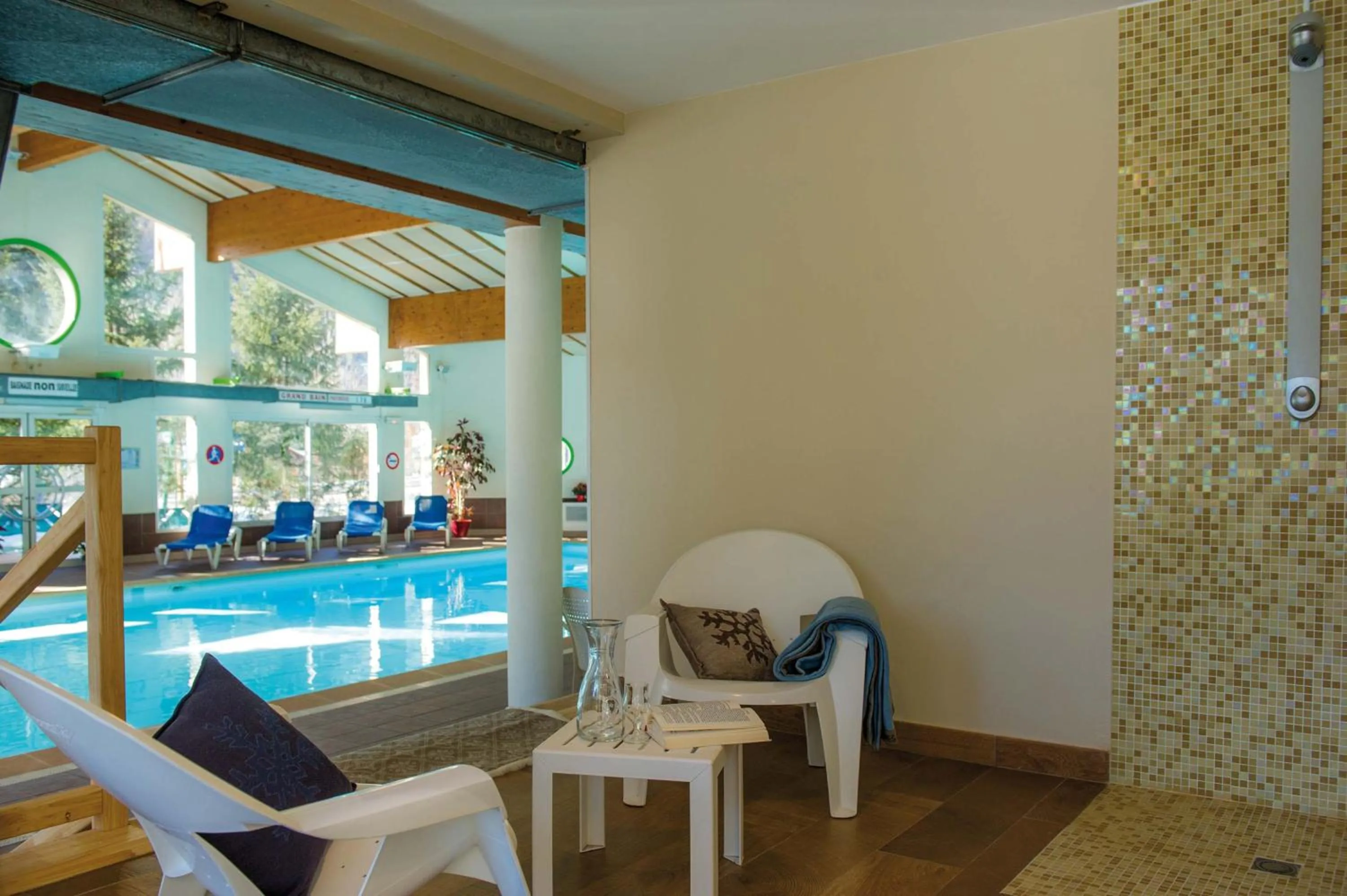 Swimming pool in Club Vacances Bleues Les Alpes d'Azur