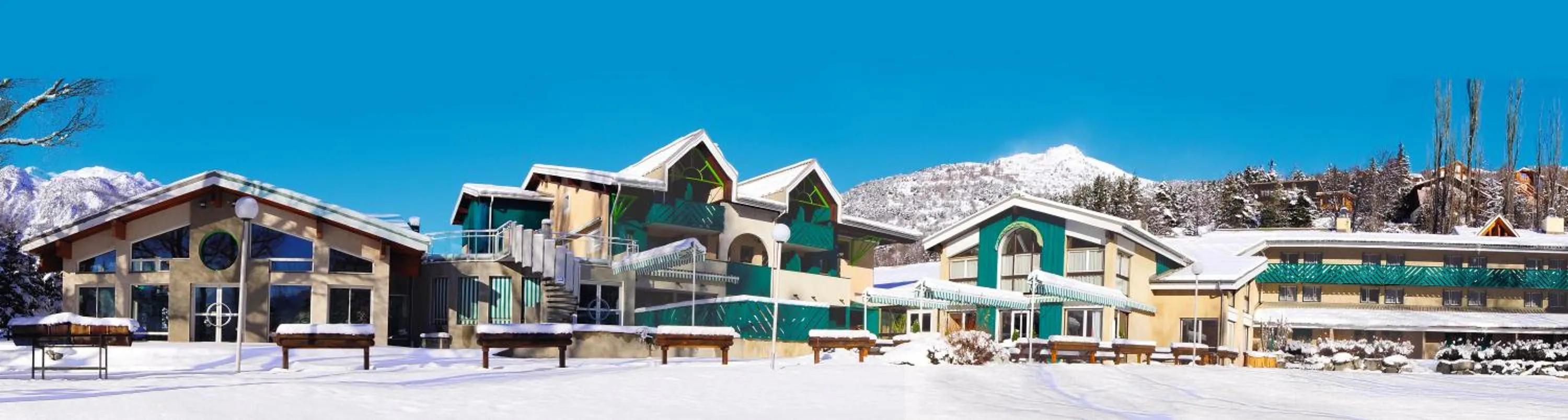 Facade/entrance in Club Vacances Bleues Les Alpes d'Azur