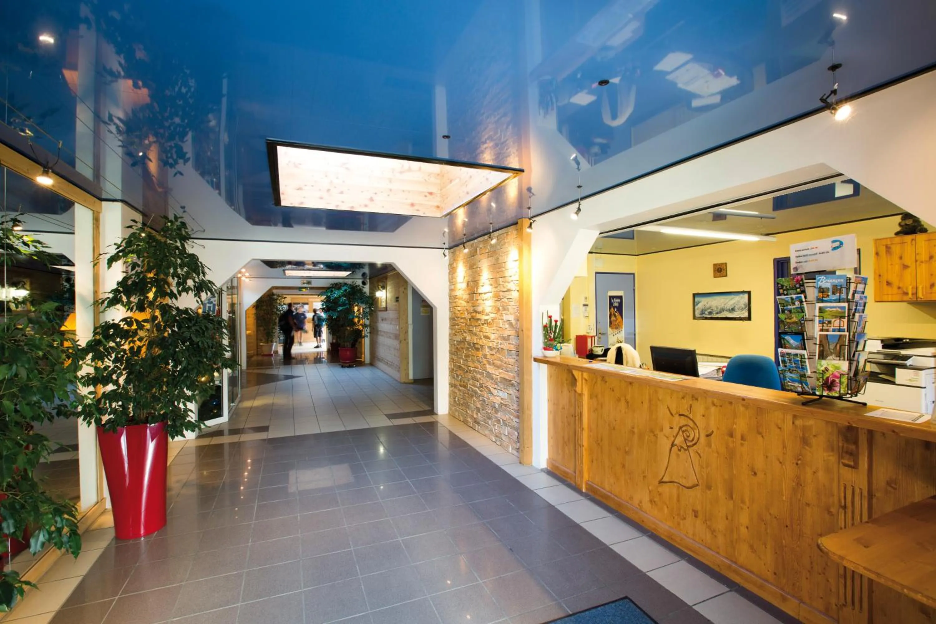 Lobby or reception in Club Vacances Bleues Les Alpes d'Azur