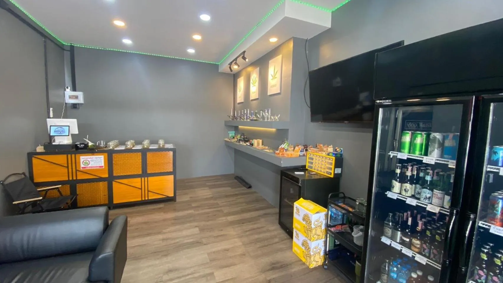 Alongkorn hotel by SB