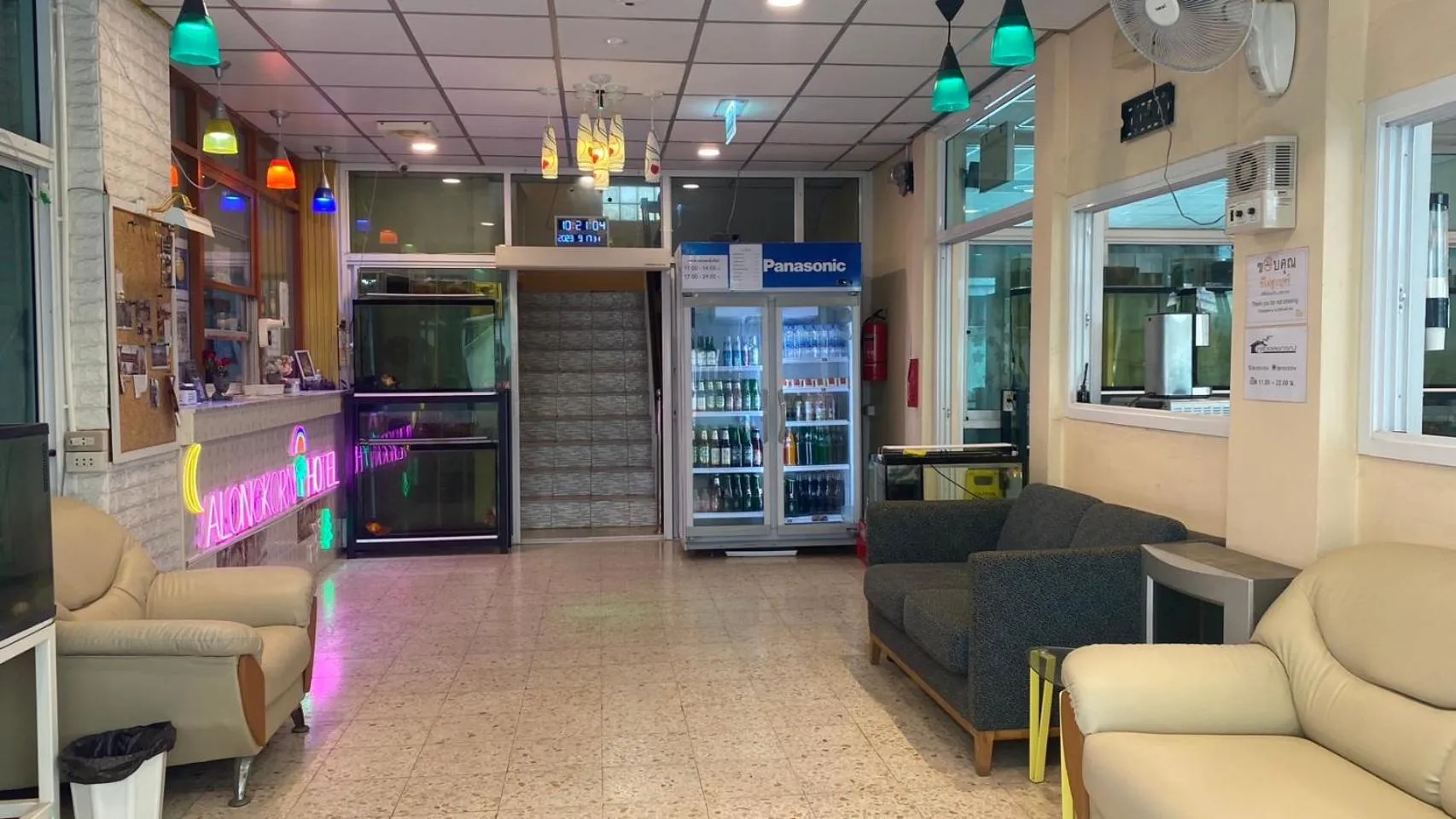 Alongkorn hotel by SB