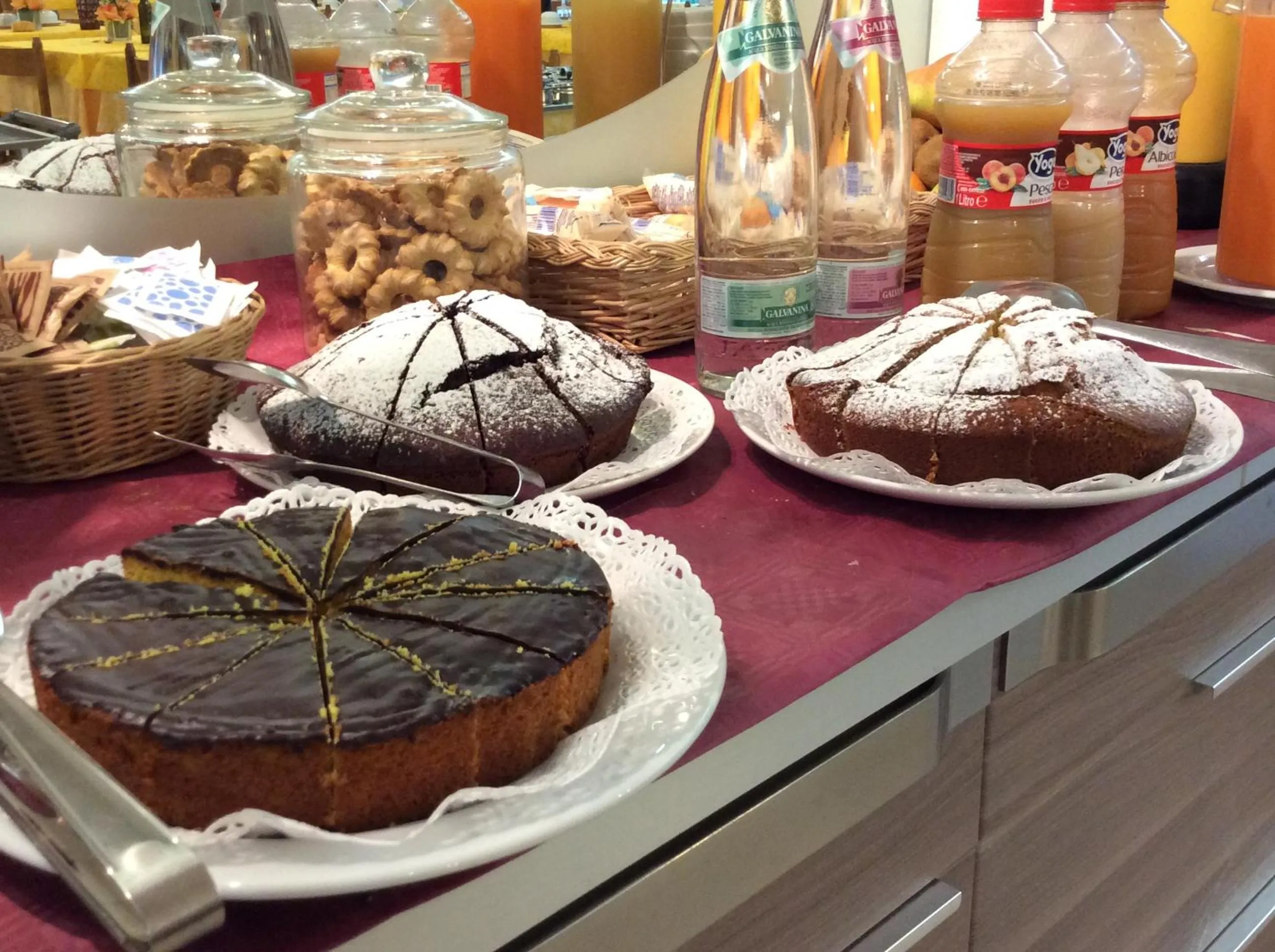 Buffet breakfast in Hotel Donatello