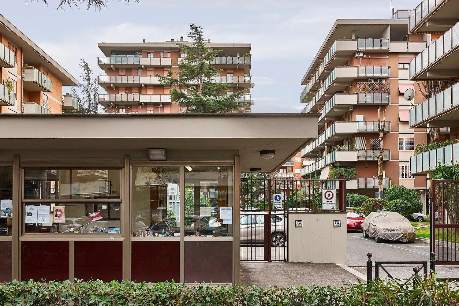 Property building in Casa MaPi