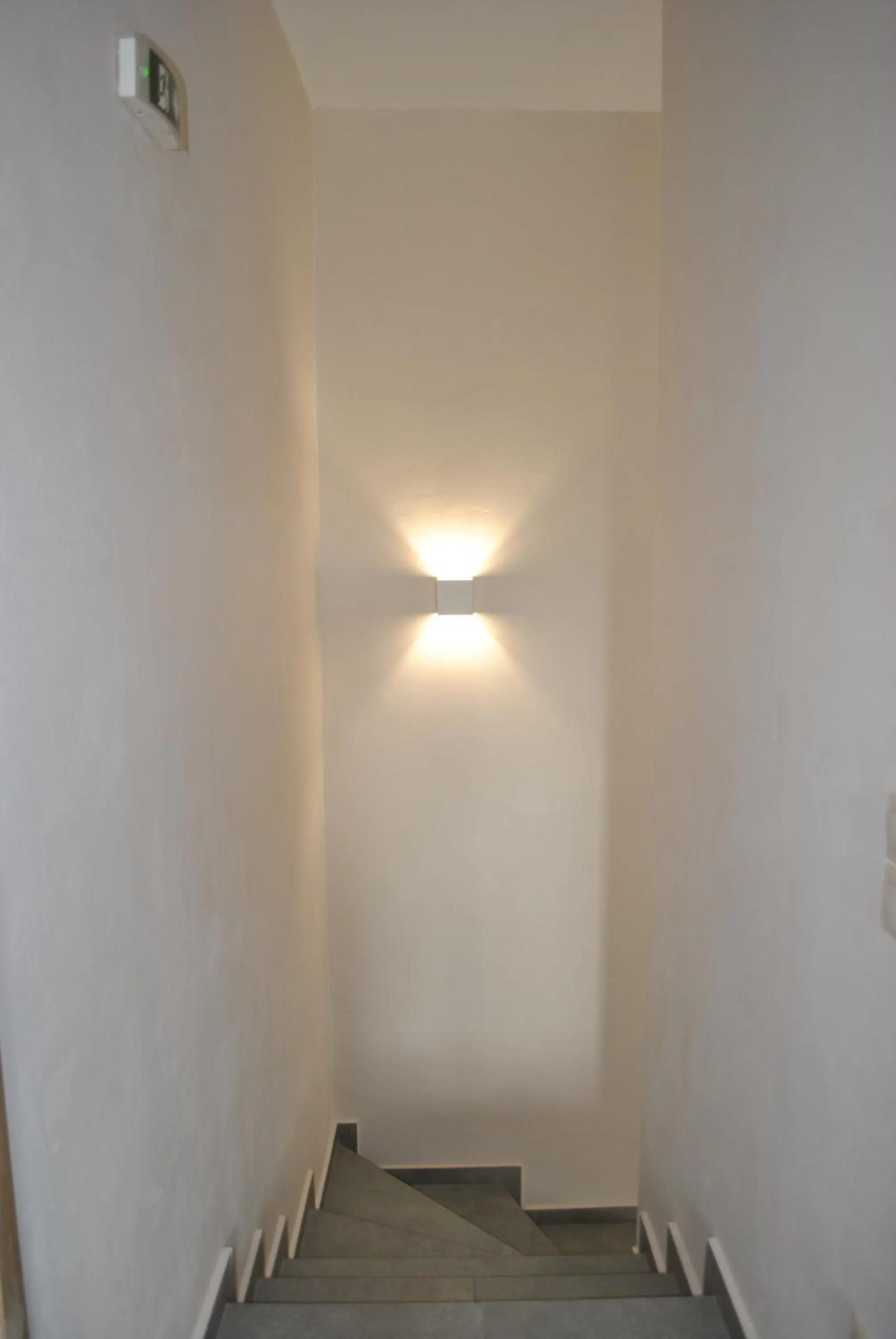 Petras Gi - Stone Houses