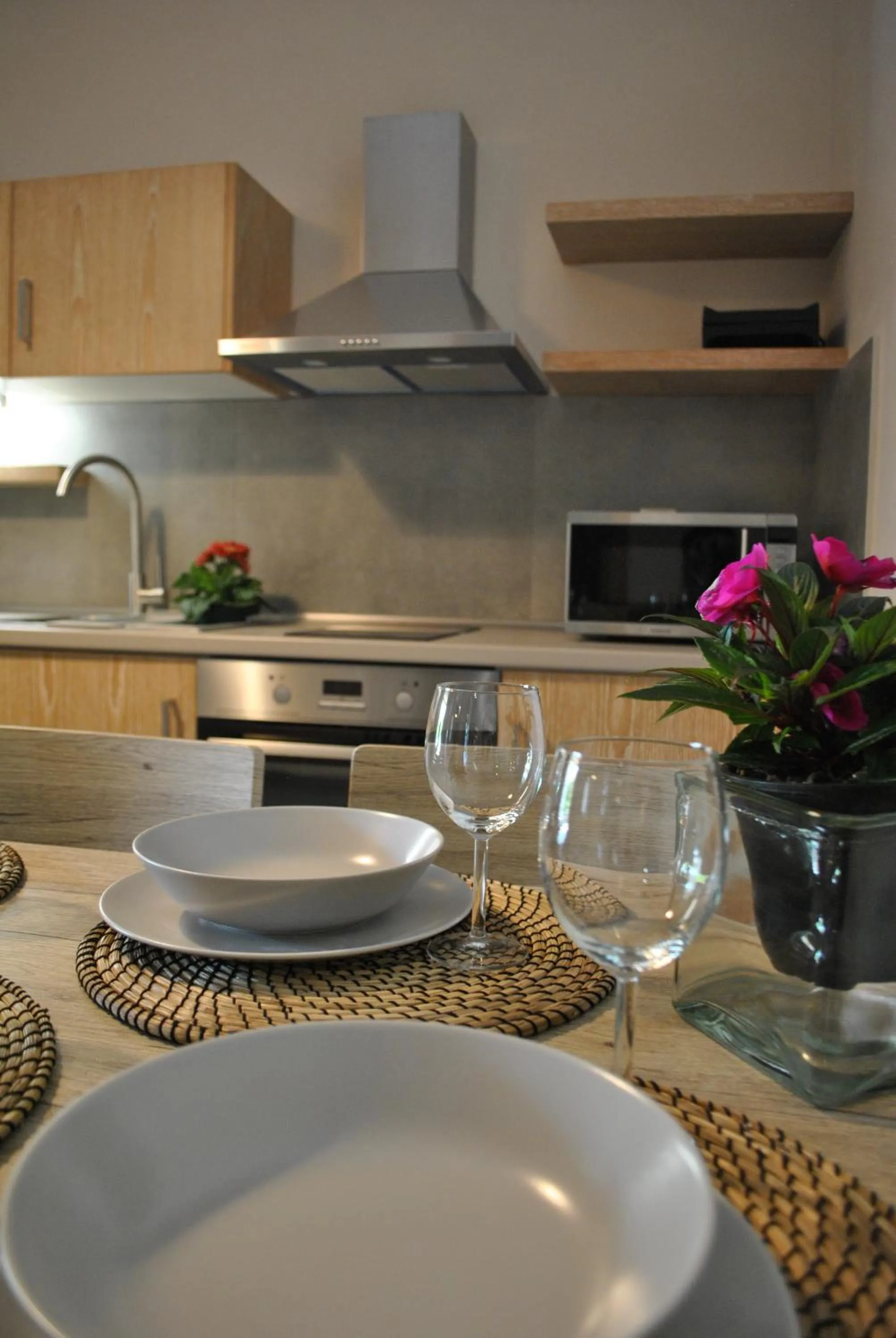 Petras Gi - Stone Houses