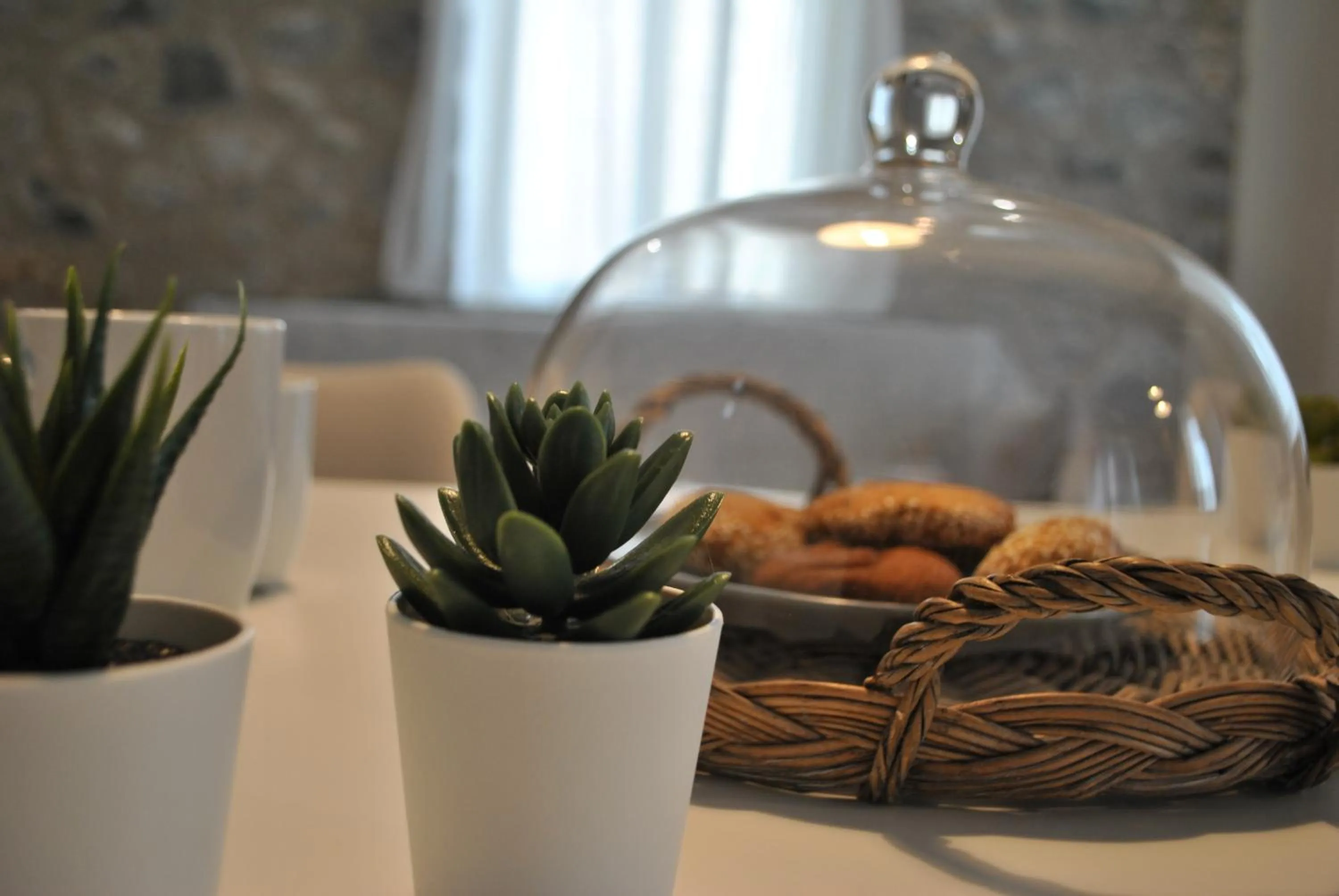 Petras Gi - Stone Houses