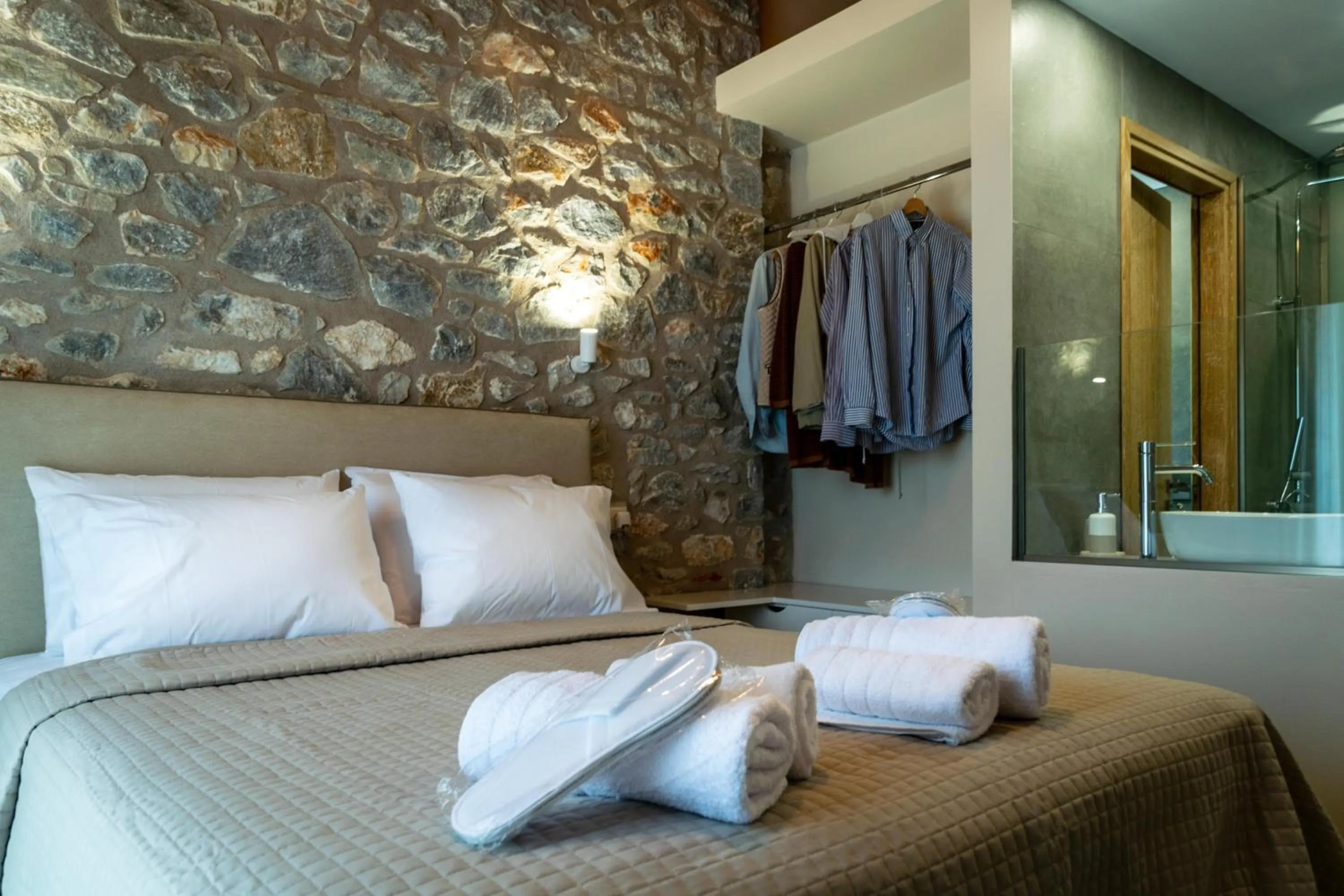 Bed in Petras Gi - Stone Houses