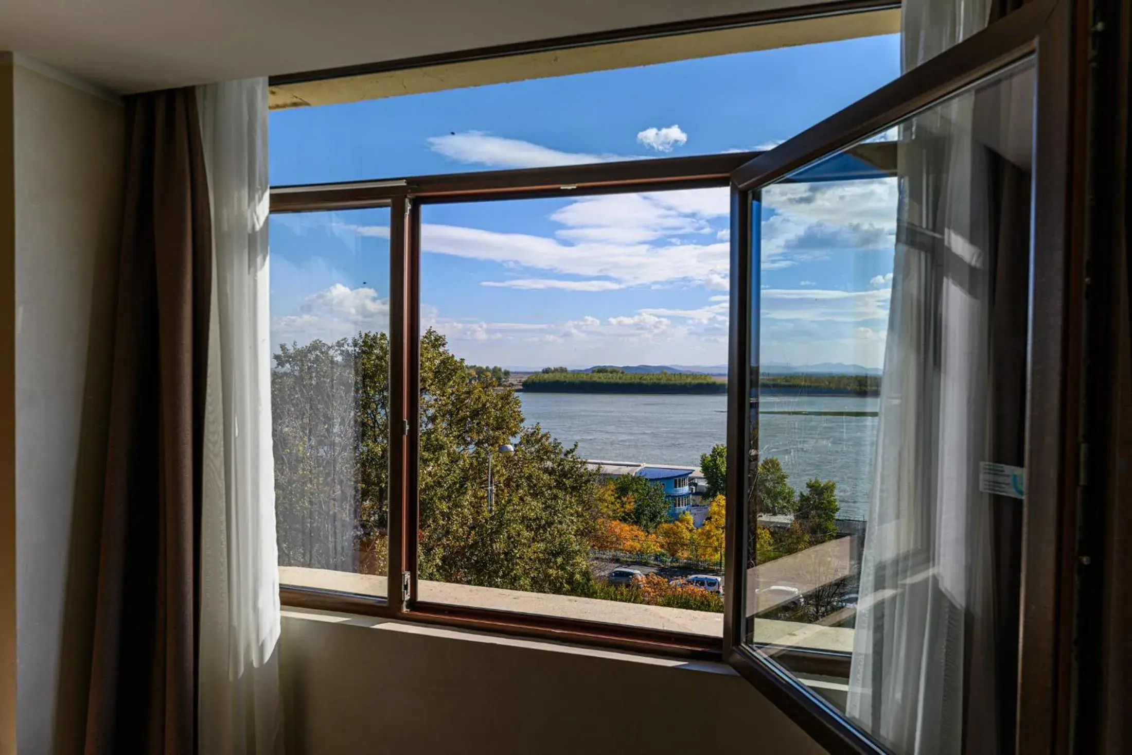 Double Standard Room with Danube View - single occupancy in Faleza Hotel by Vega Double Standard Room with Danube View - single occupancy in Faleza Hotel by Vega