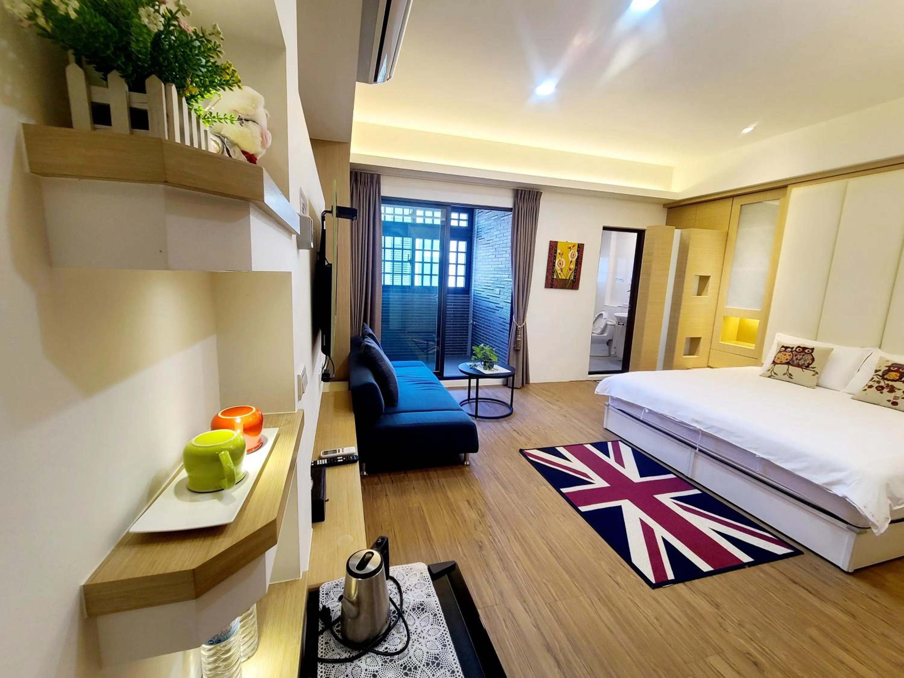 Bed in Love Happiness Inn