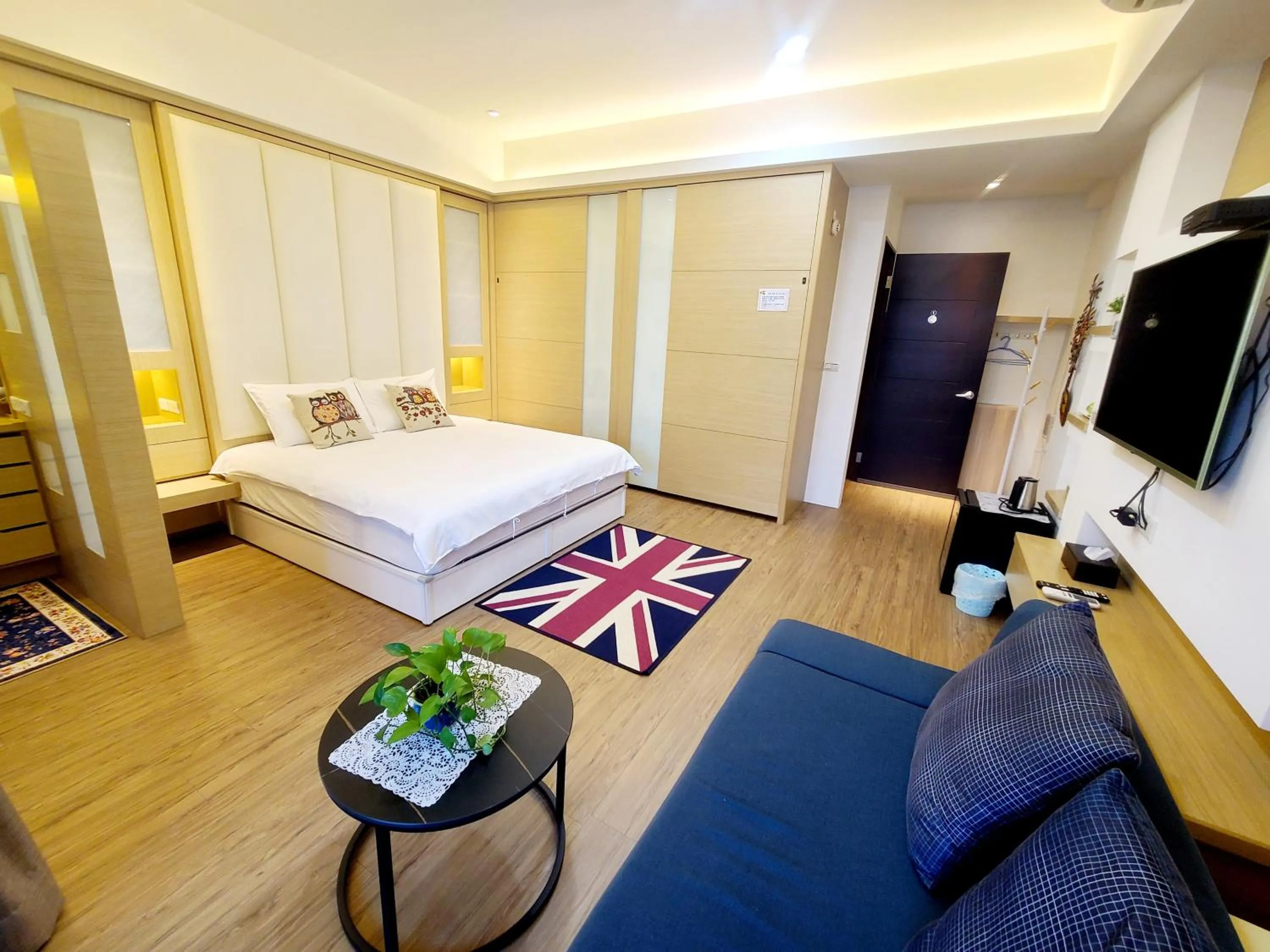 Bed in Love Happiness Inn