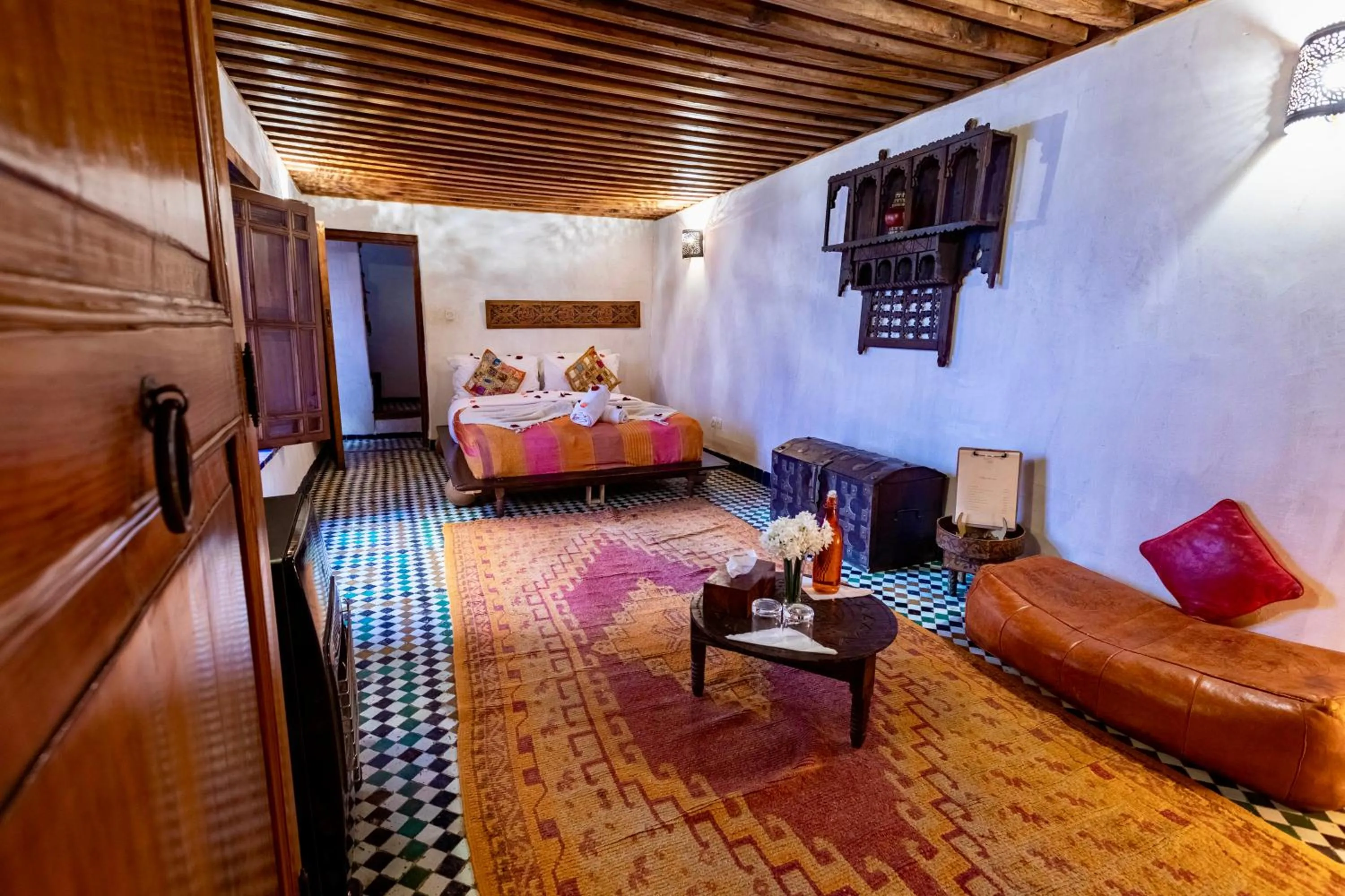 Bedroom, Bed in Dar Attajalli