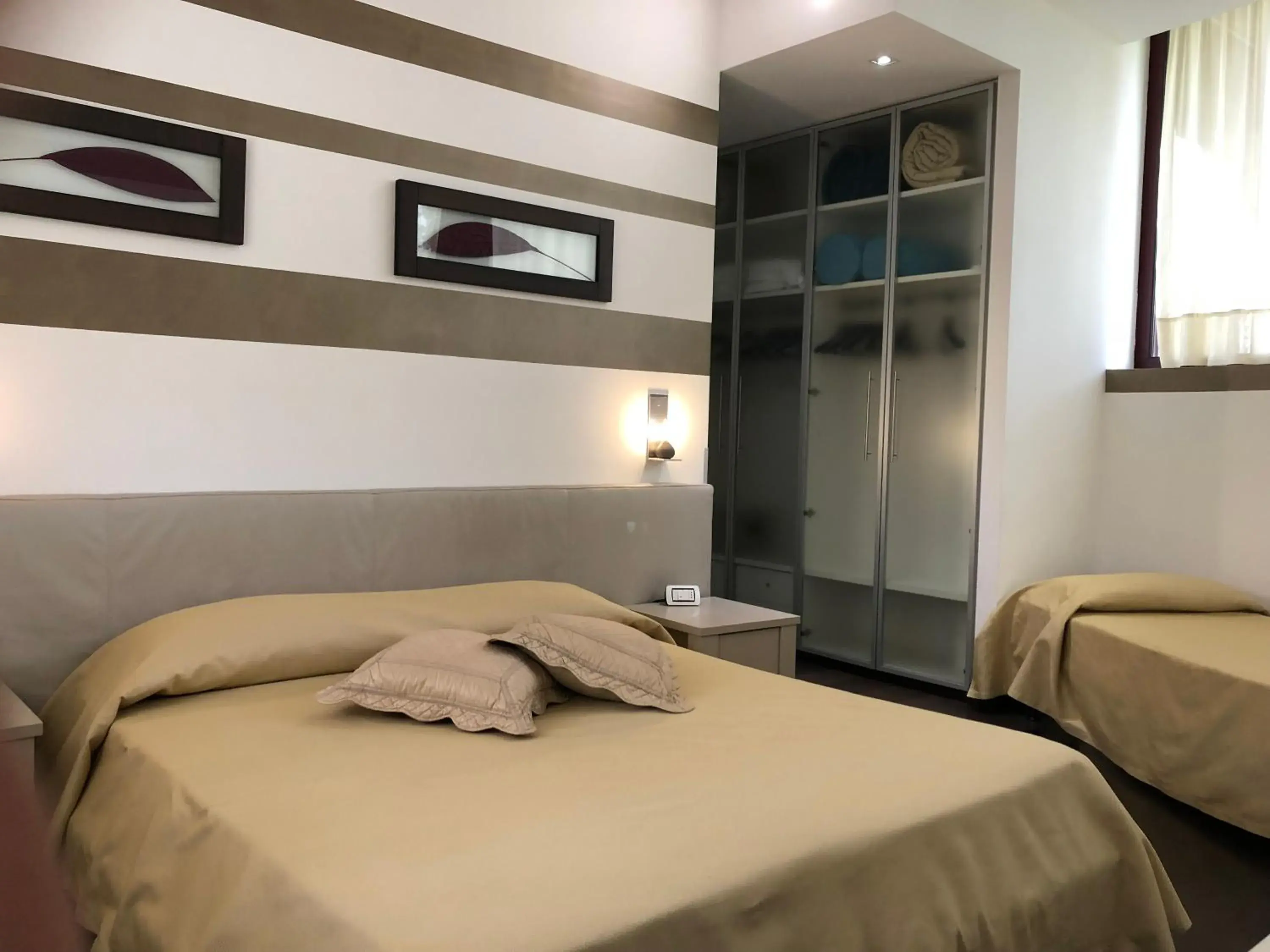 Triple Room in Hotel Angi Triple Room in Hotel Angi