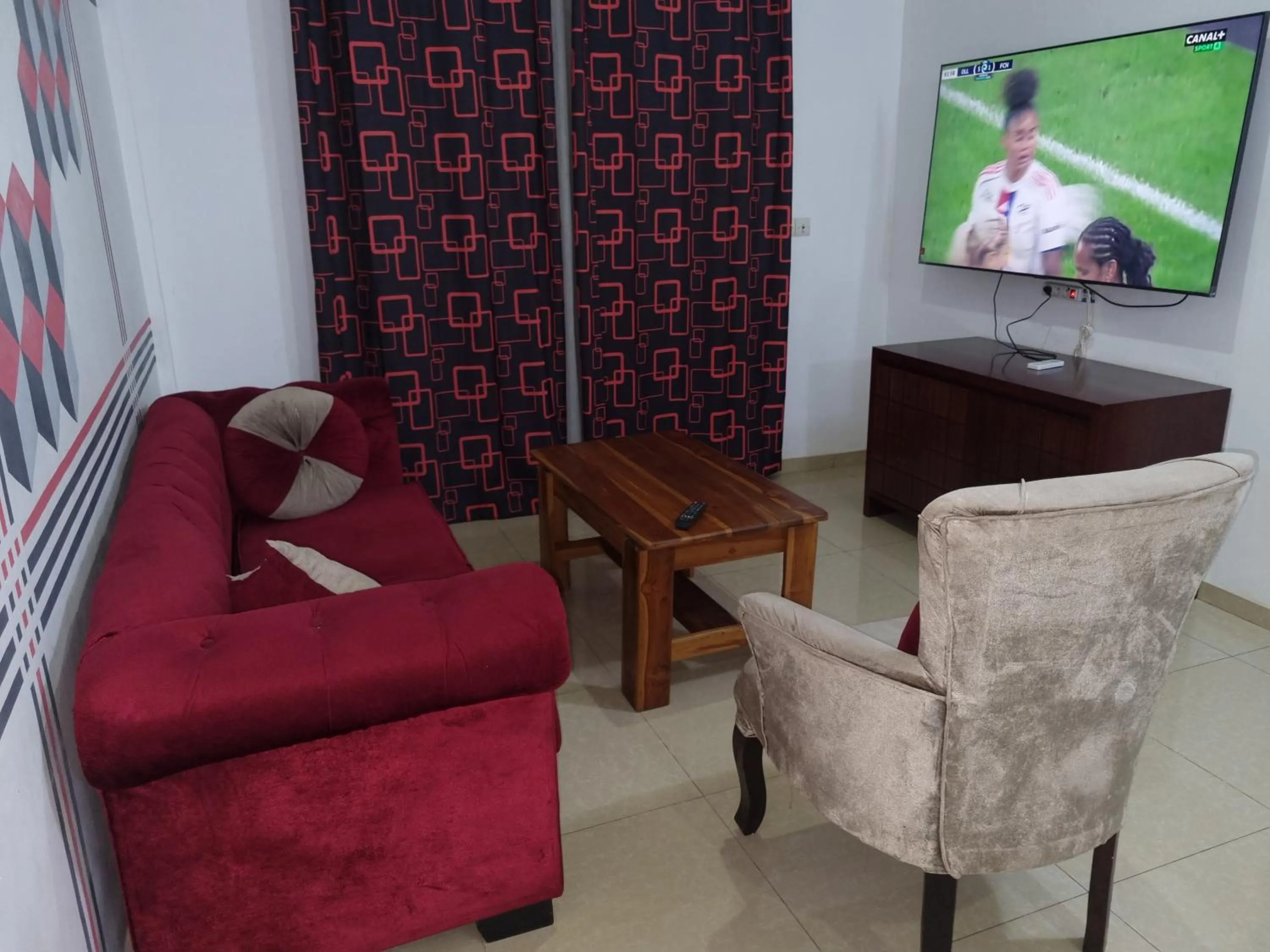 HOTEL AMBASSADORS ANNEXE