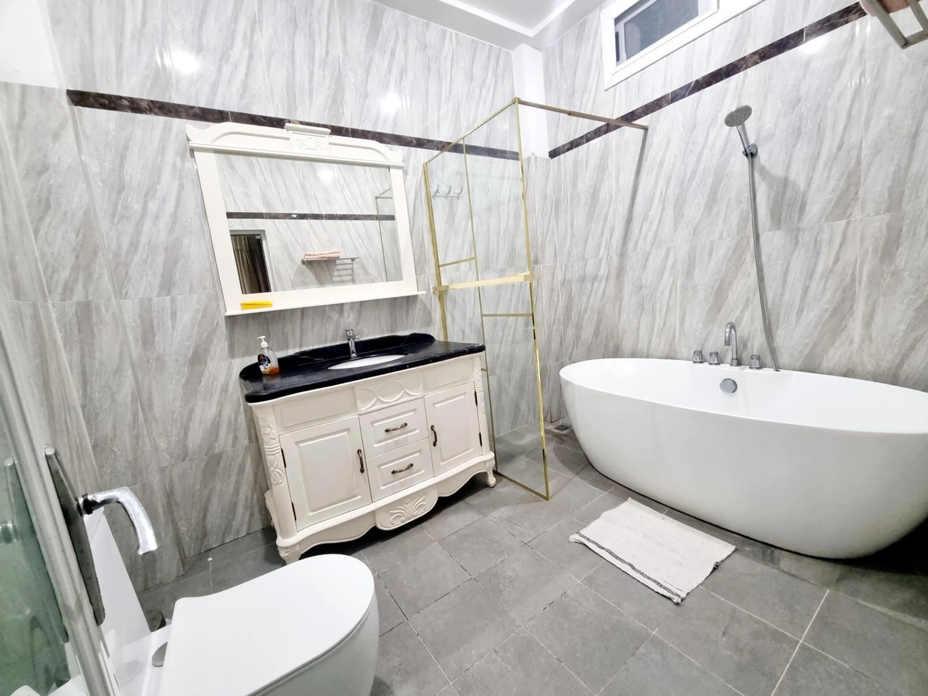 HOTEL AMBASSADORS ANNEXE