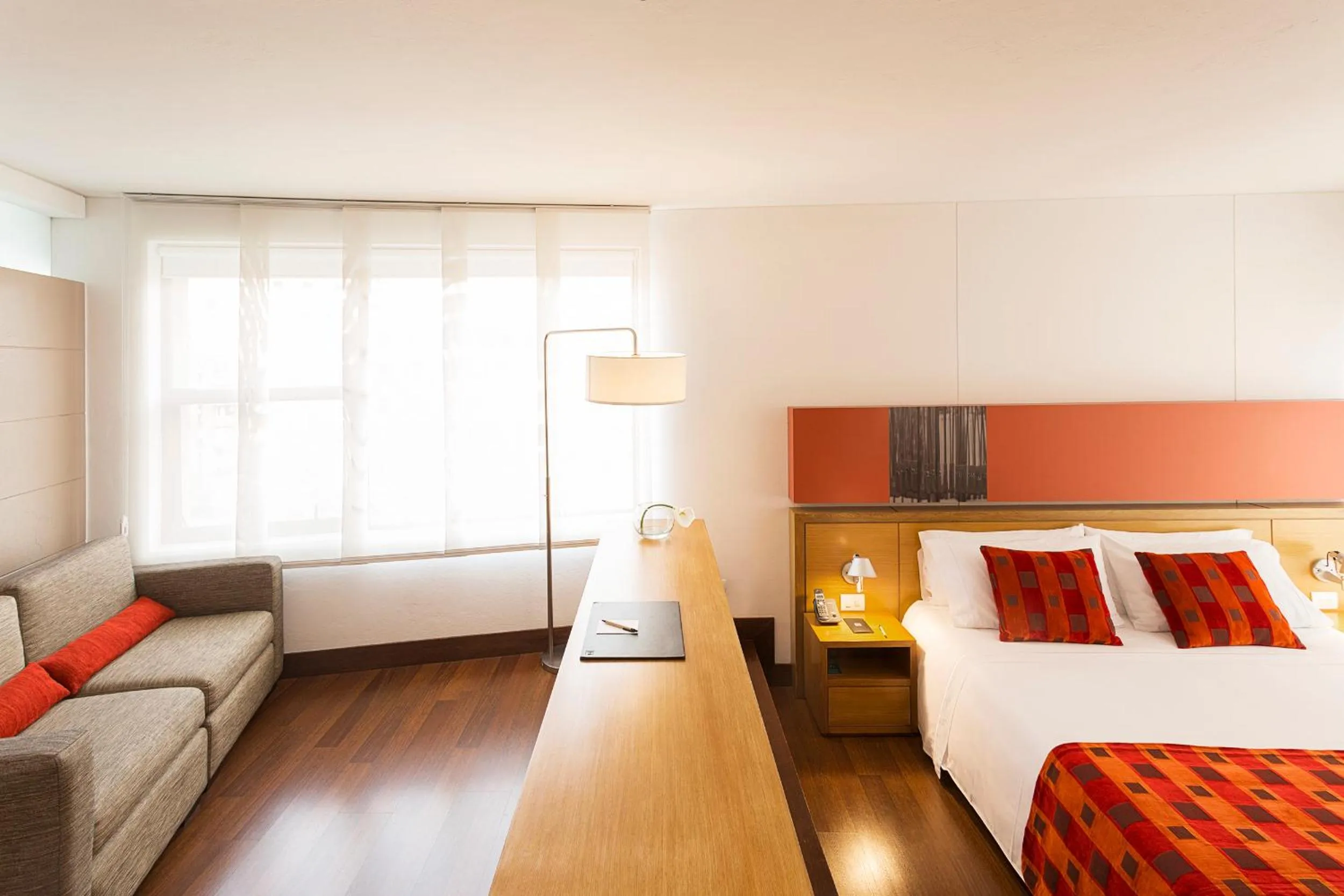 Bedroom, Bed in Hotel bh La Quinta