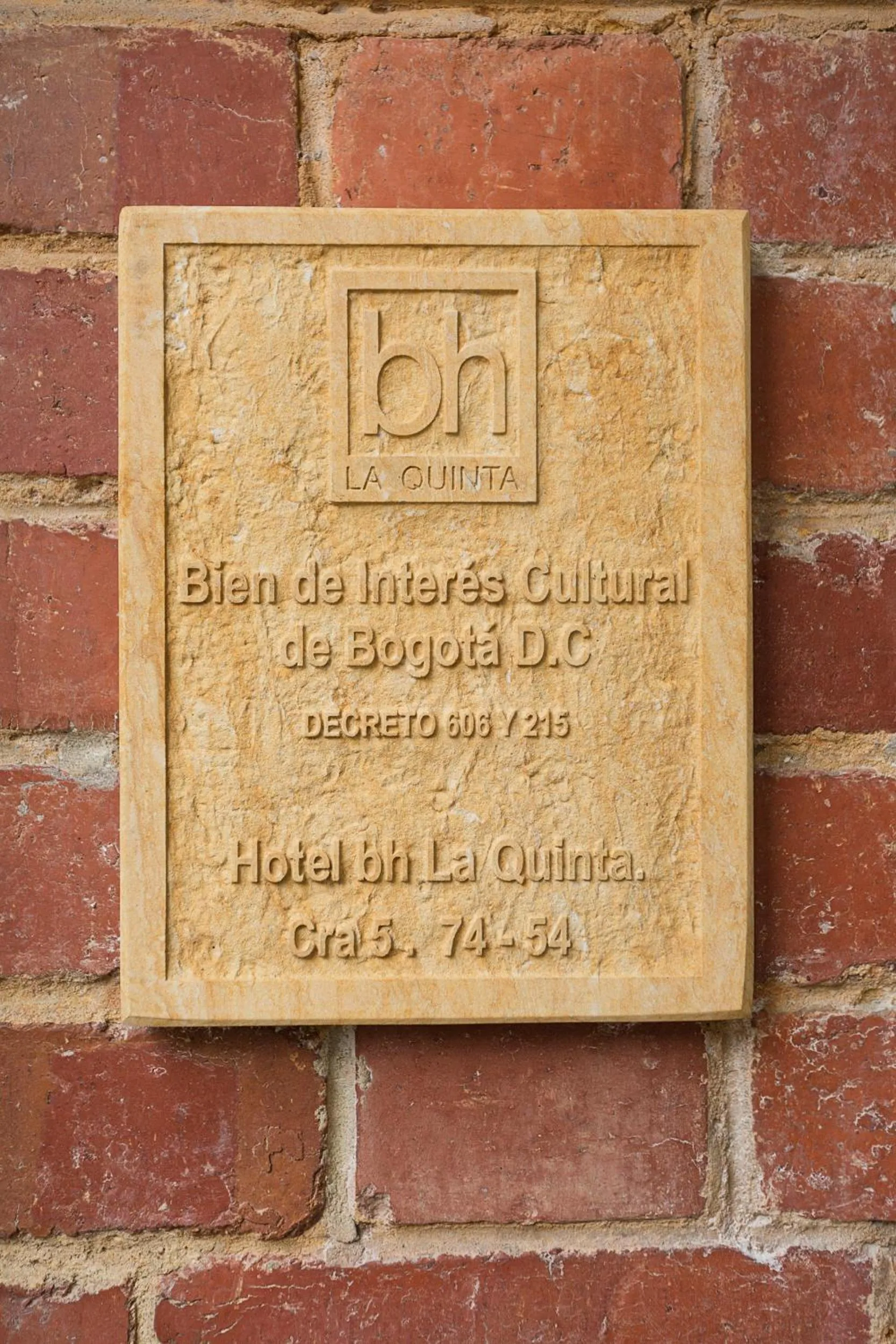 Certificate/Award in Hotel bh La Quinta