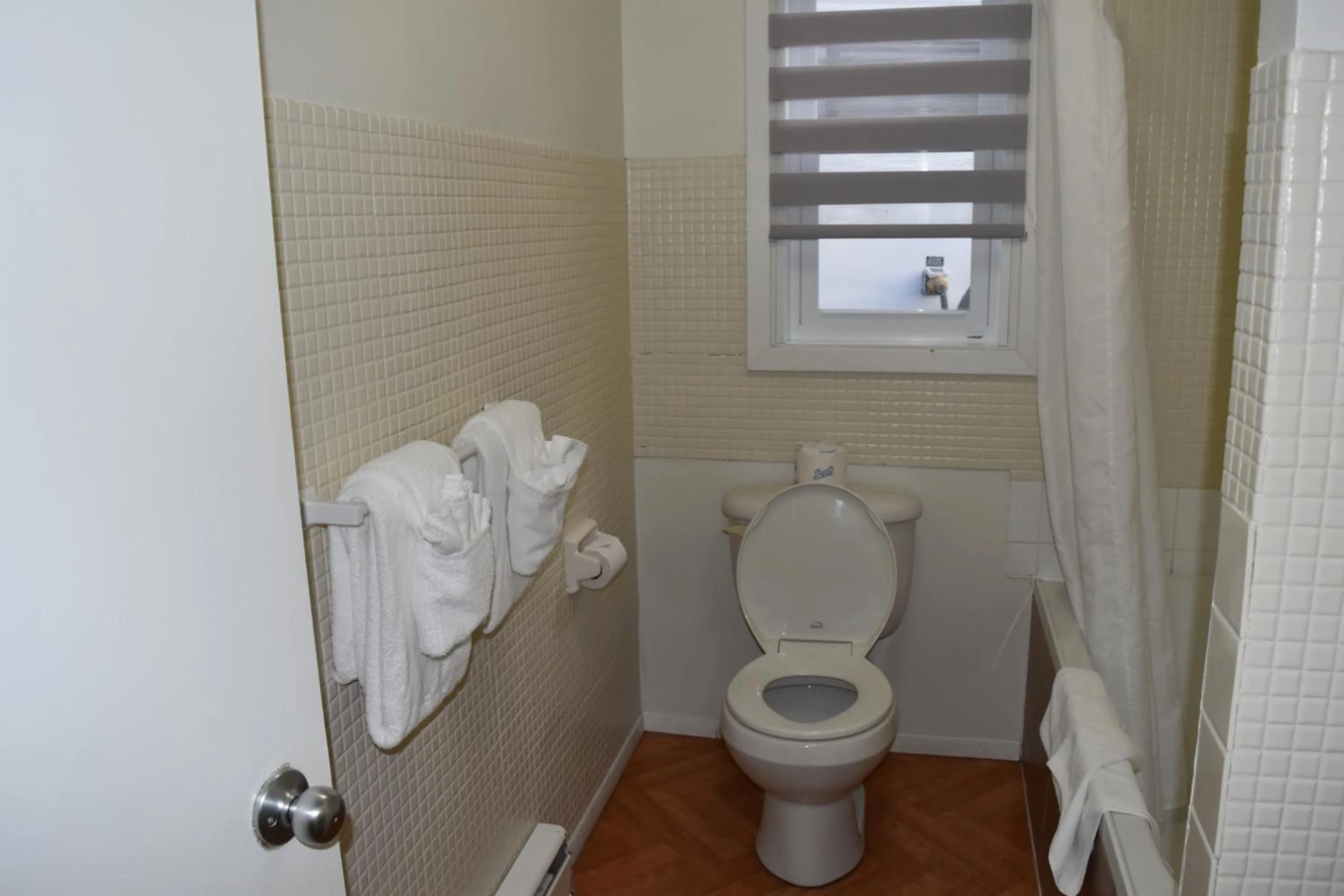 Bathroom in Motel de L'Anse et Camping Rimouski