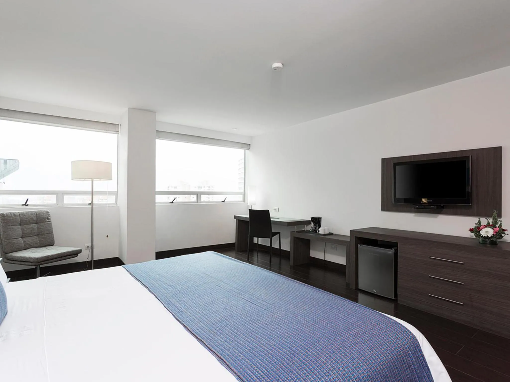 Bedroom, Bed in Hotel bh El Poblado