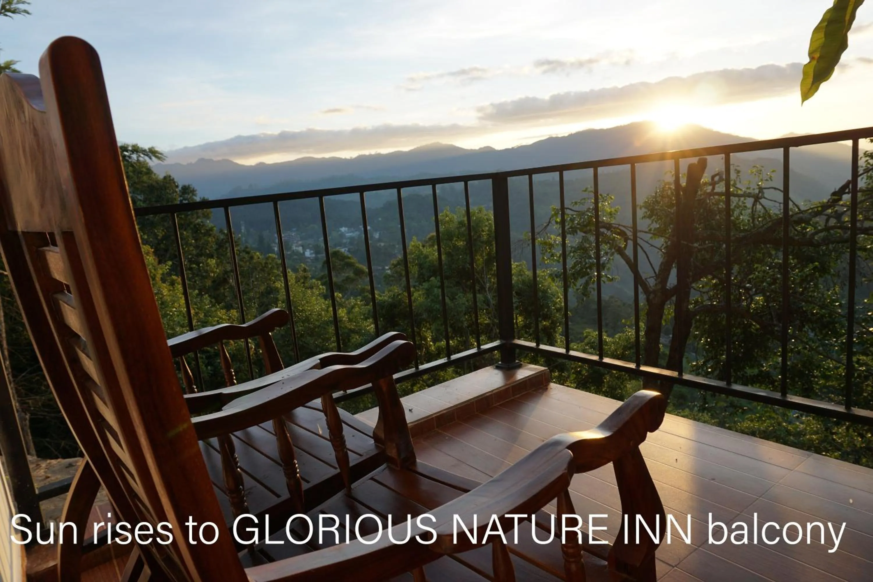 Balcony/Terrace in Glorious Nature Inn