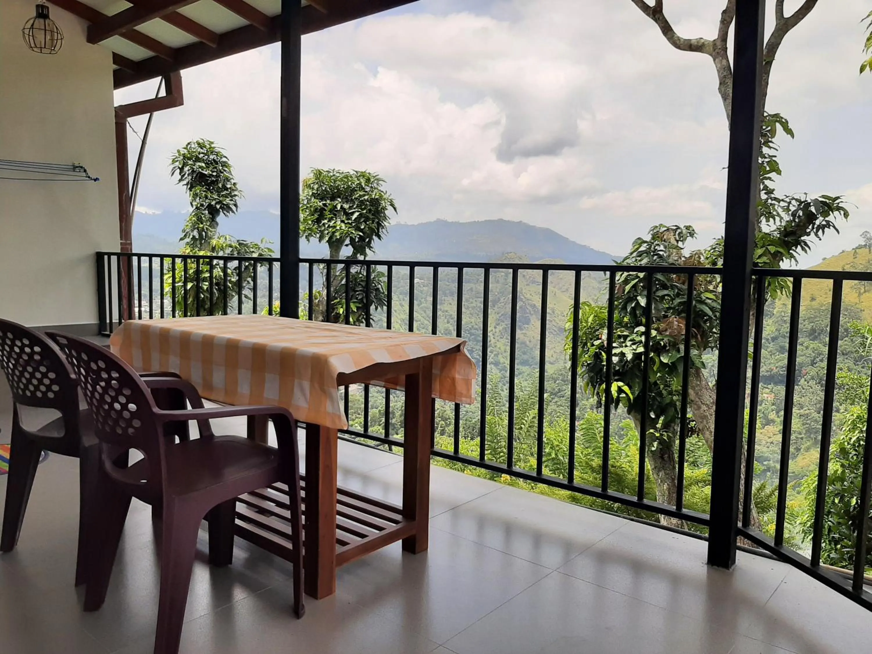 Patio in Glorious Nature Inn