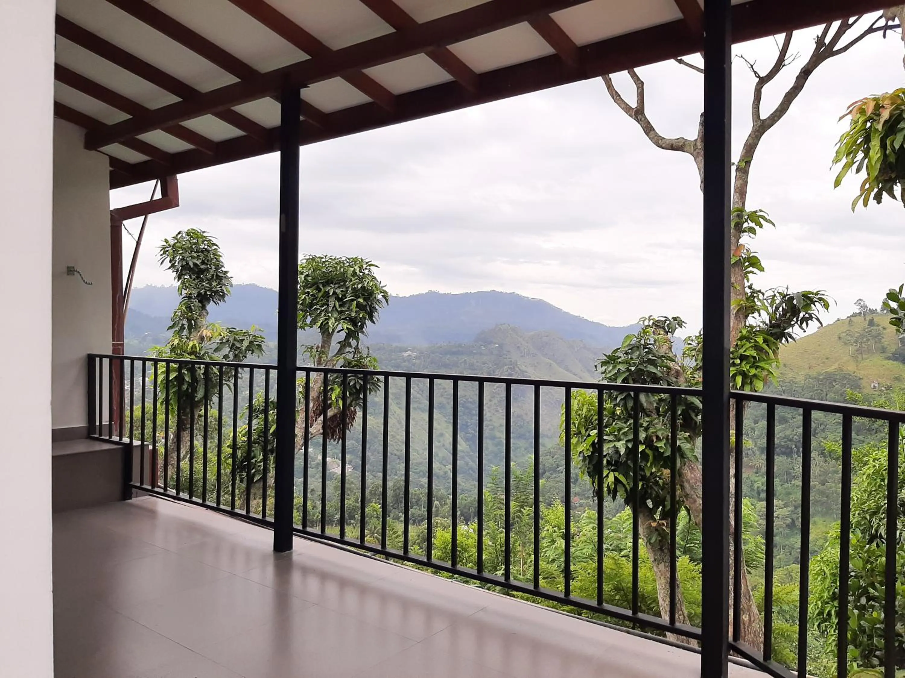 Balcony/Terrace in Glorious Nature Inn