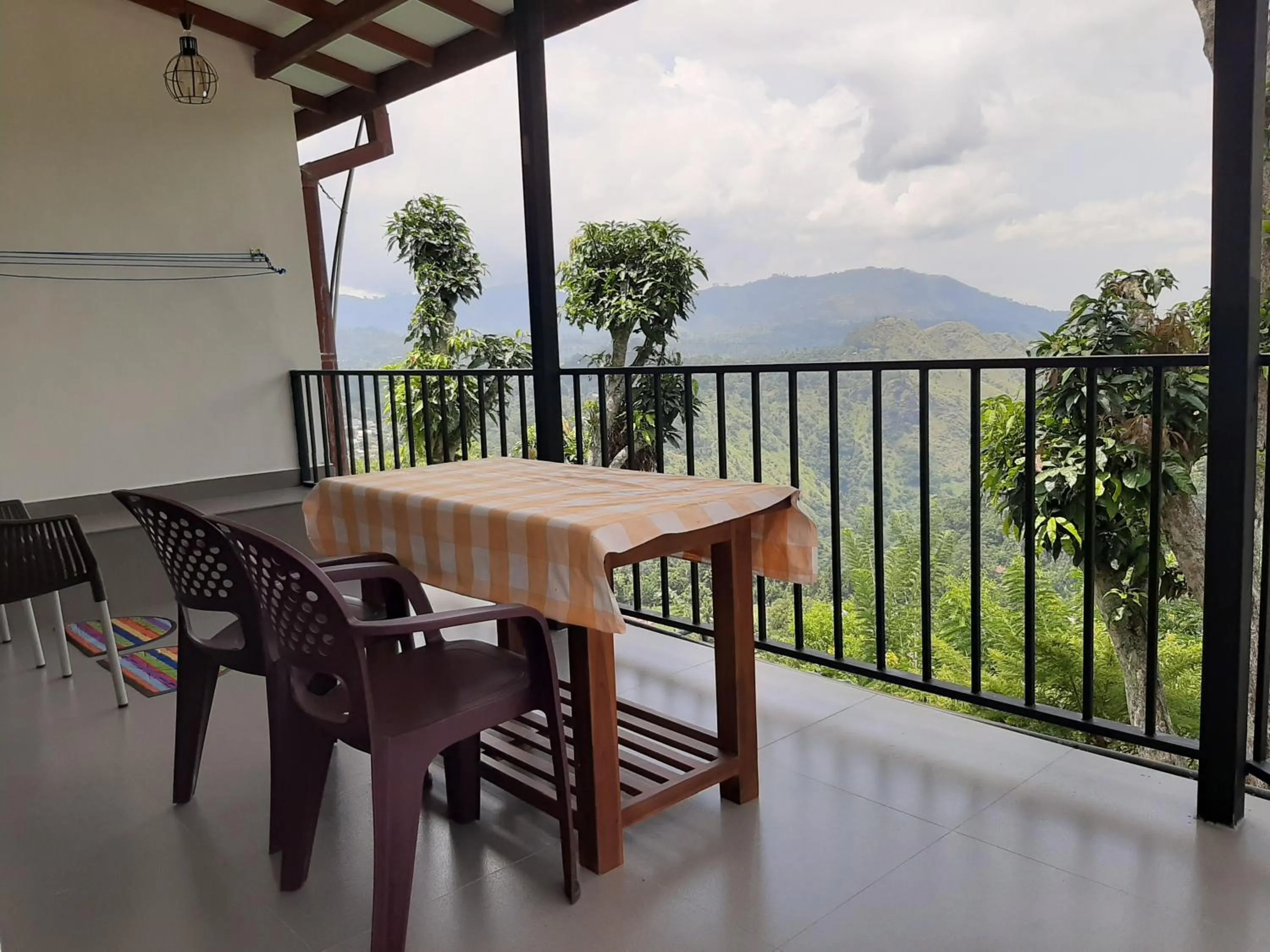 Balcony/Terrace in Glorious Nature Inn