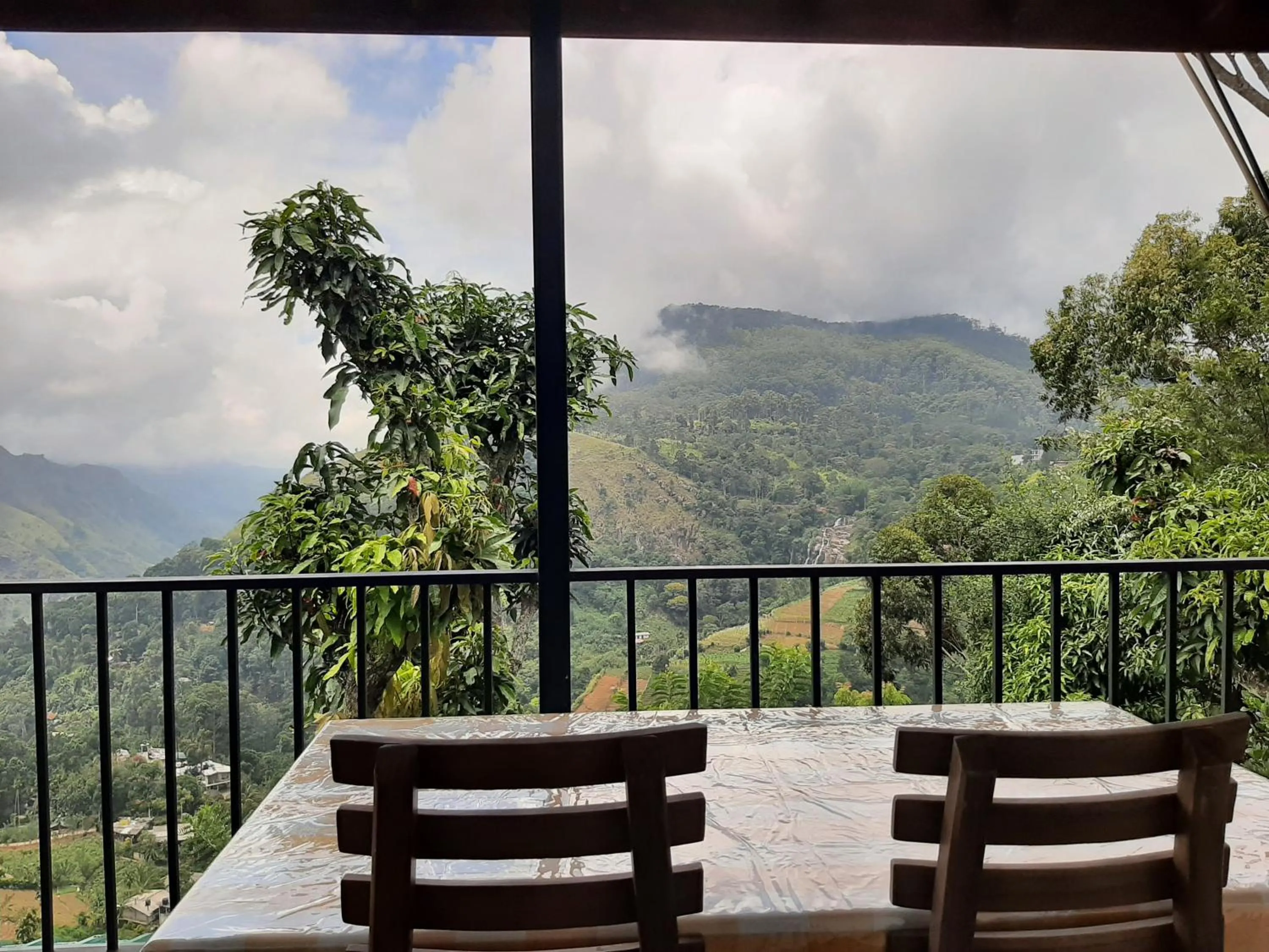 Patio in Glorious Nature Inn