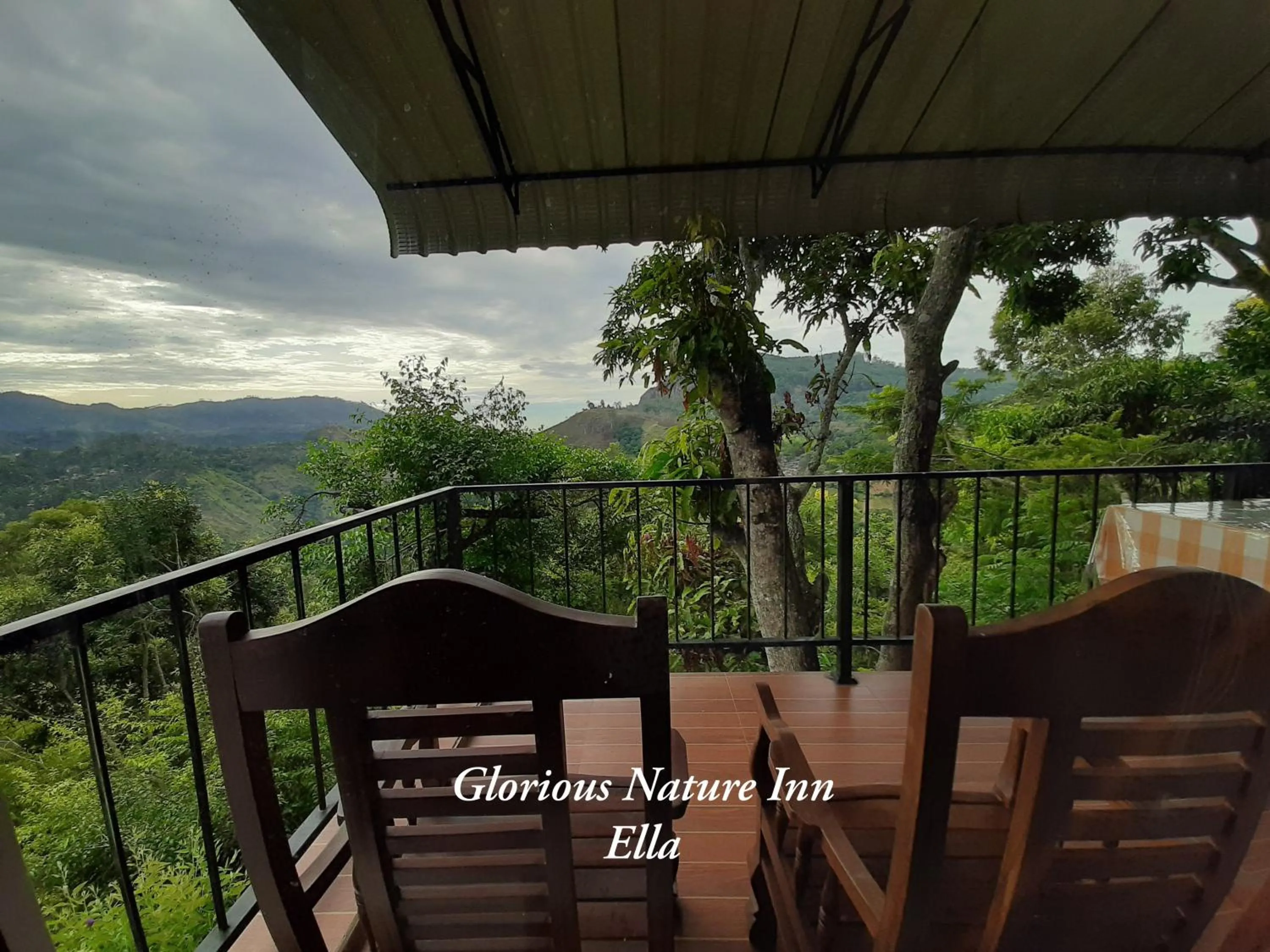 Balcony/Terrace in Glorious Nature Inn