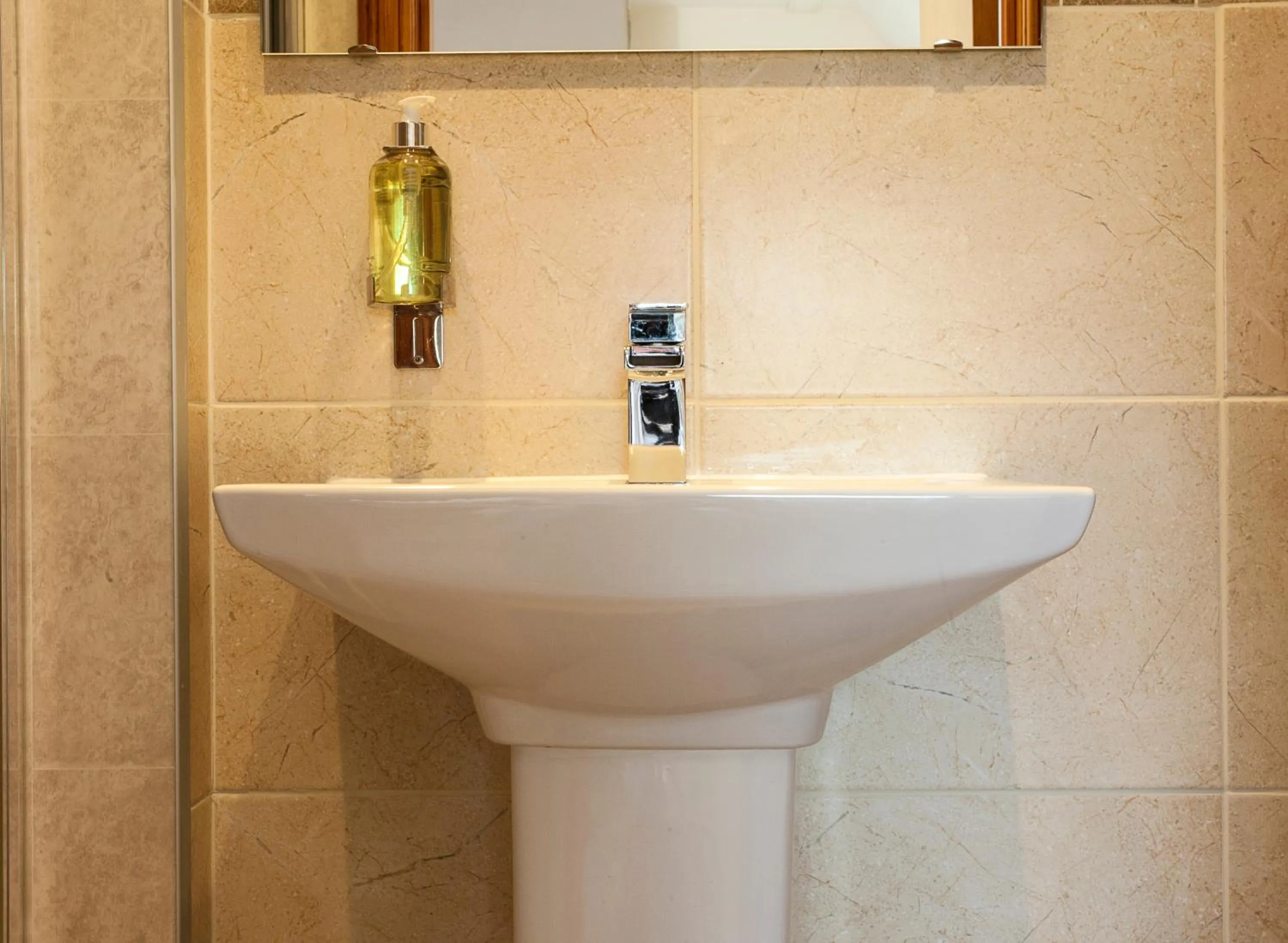 Bathroom in Kettle House B&B