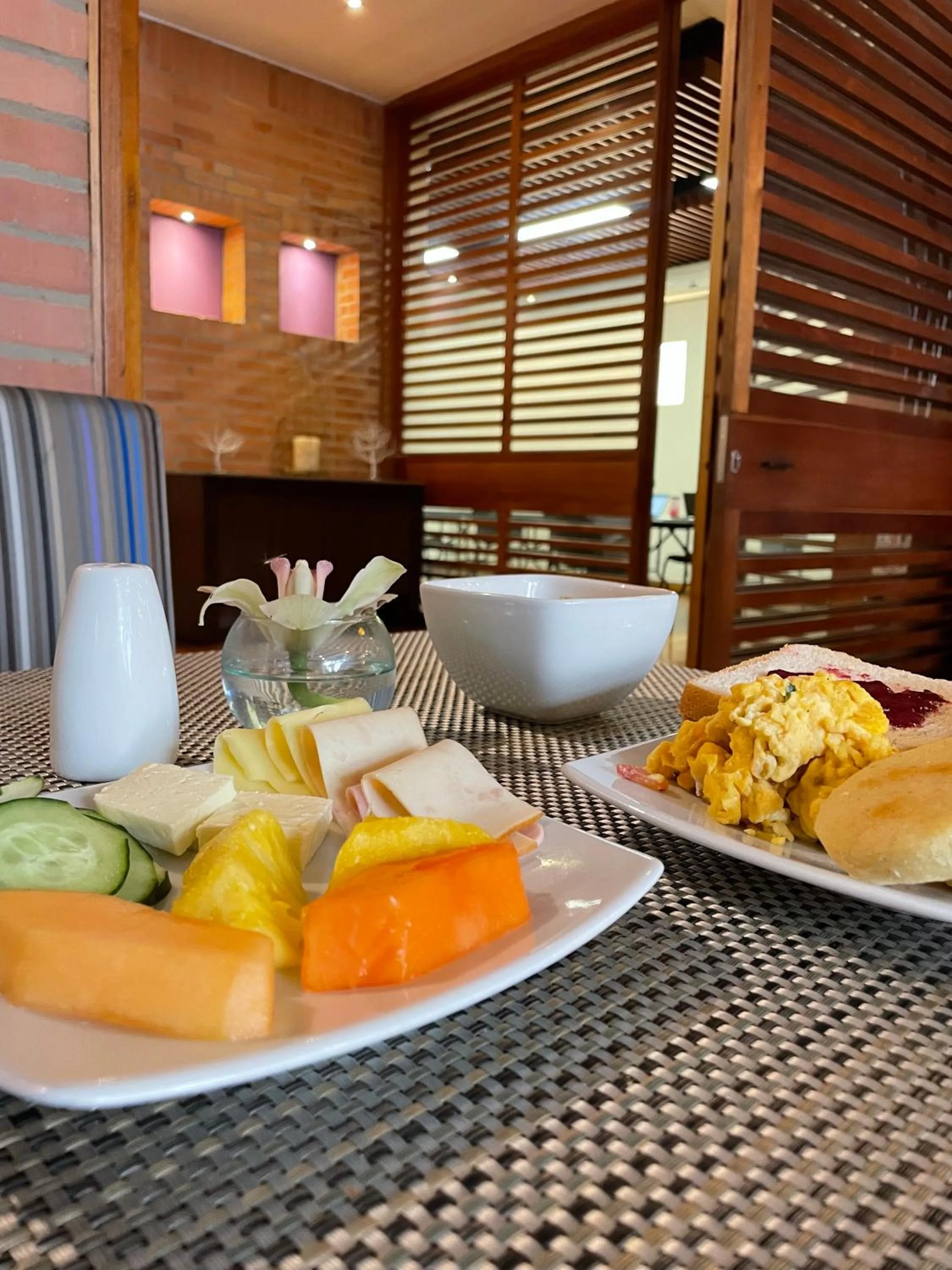 Breakfast in Mercure Bogota BH Retiro