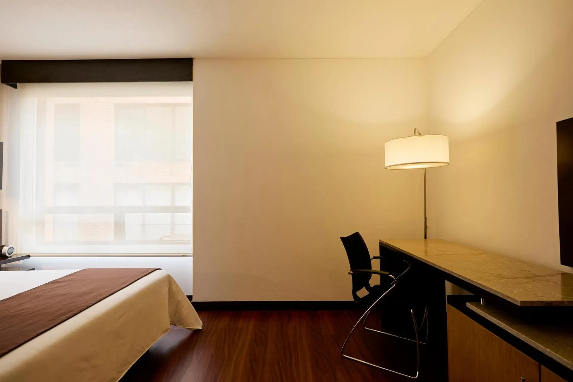 furniture, Bed in Mercure Bogota BH Retiro