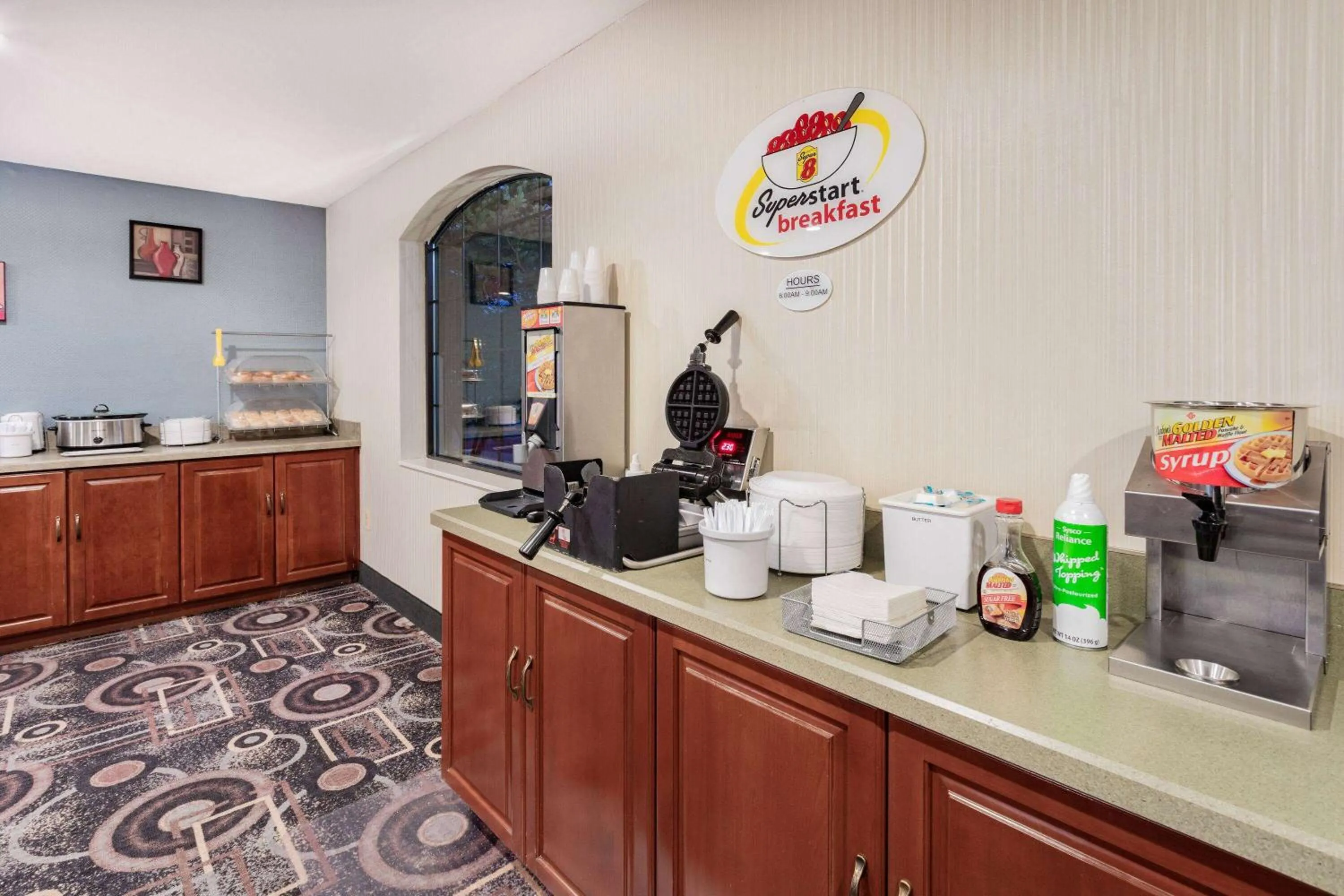 Breakfast in Super 8 by Wyndham Marysville/Port Huron Area