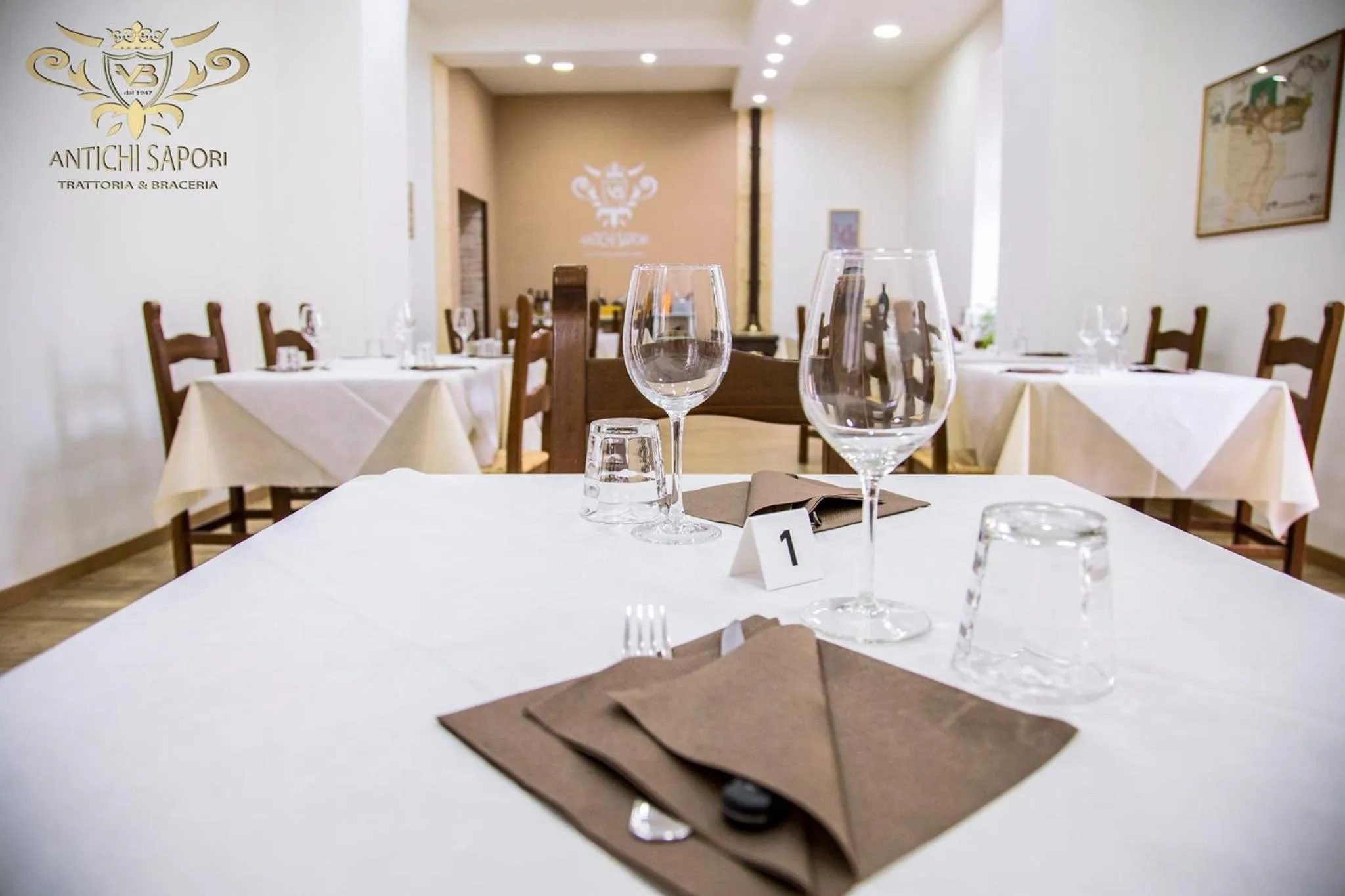 Restaurant/places to eat in B&B ART Caserta Centro