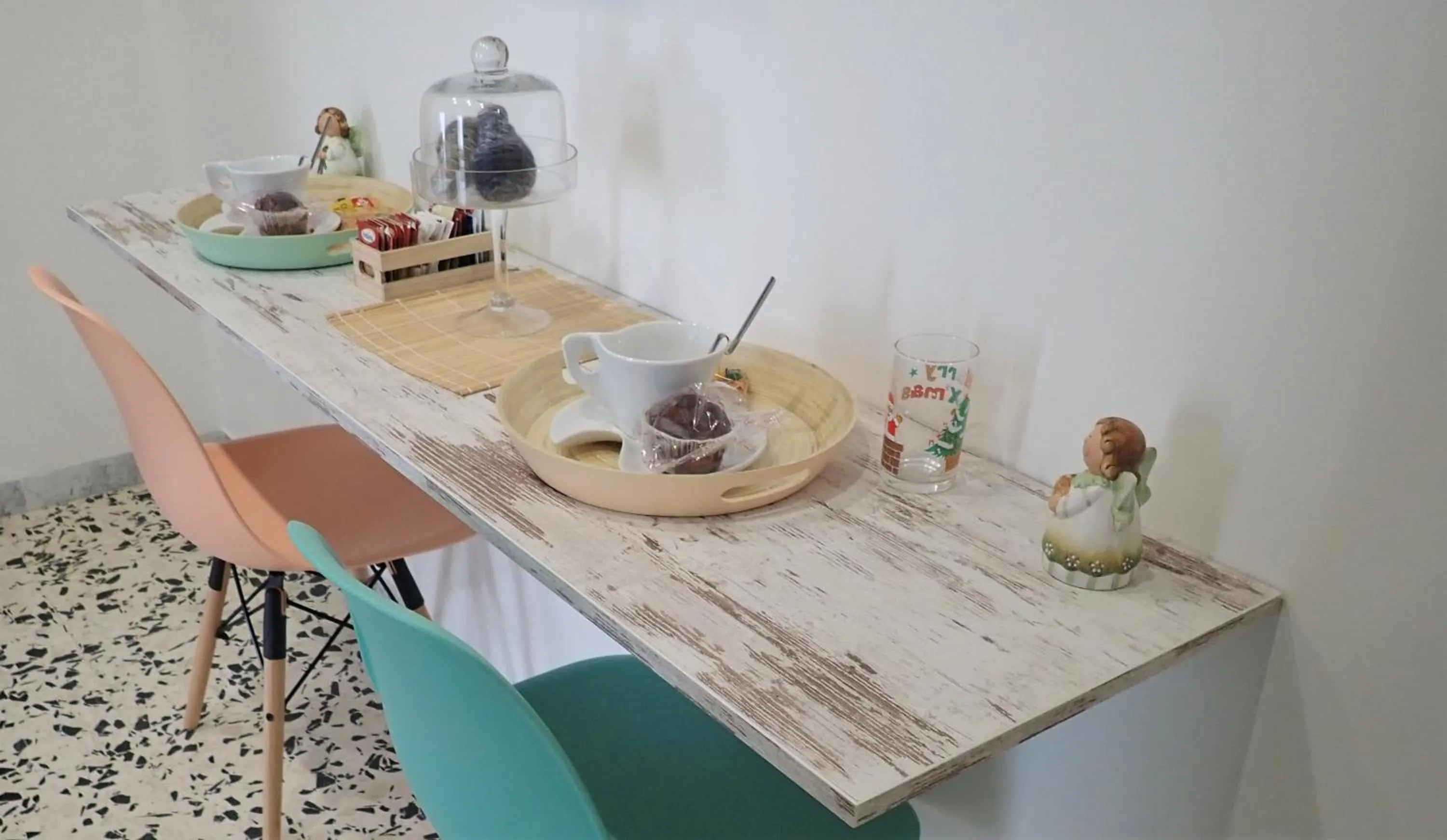 Communal lounge/ TV room in B&B ART Caserta Centro