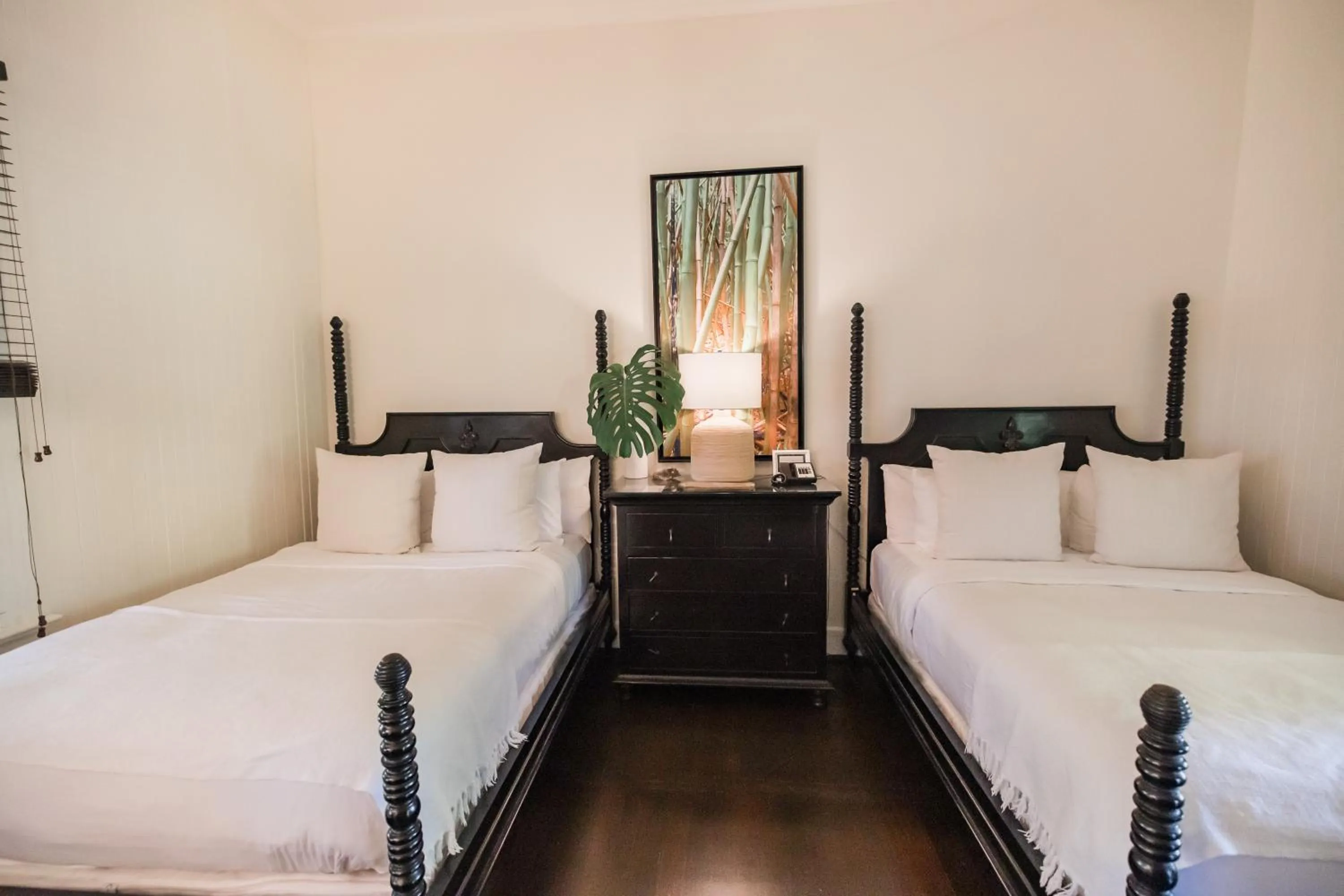 Bedroom, Bed in Lumeria Maui, Educational Retreat Center