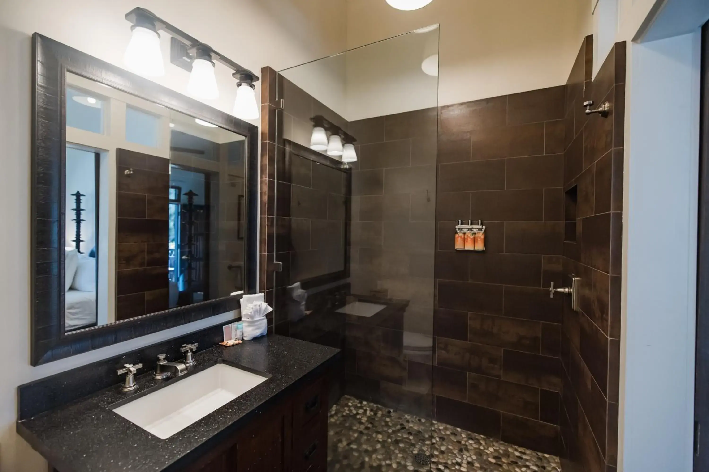 Superior King Room with Courtyard View - single occupancy in Lumeria Maui, Educational Retreat Center Superior King Room with Courtyard View - single occupancy in Lumeria Maui, Educational Retreat Center