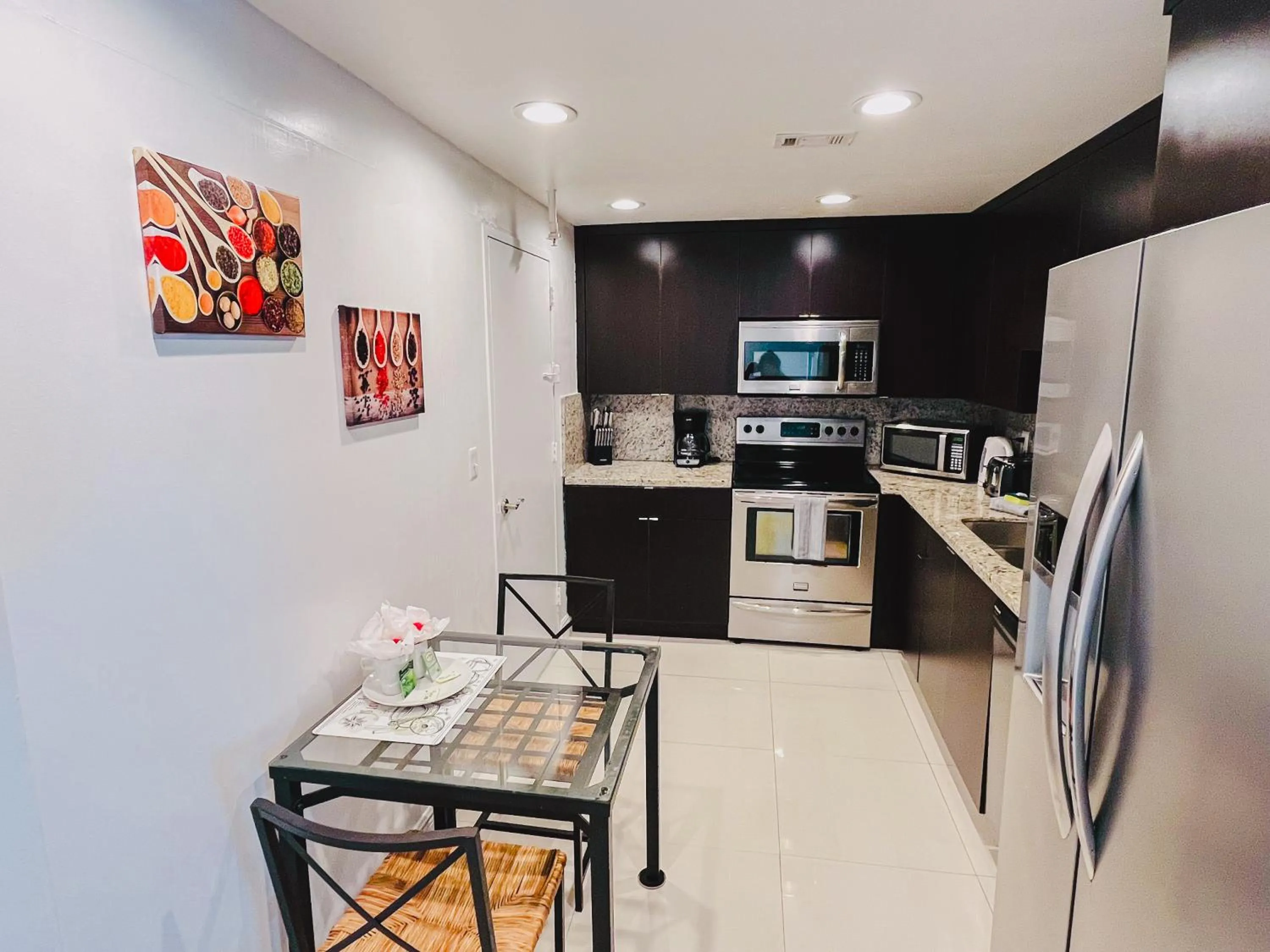 Miami Hallandale Condo, Partial Ocean View Direct Beach and Pool Access Miami Hollywood Beach