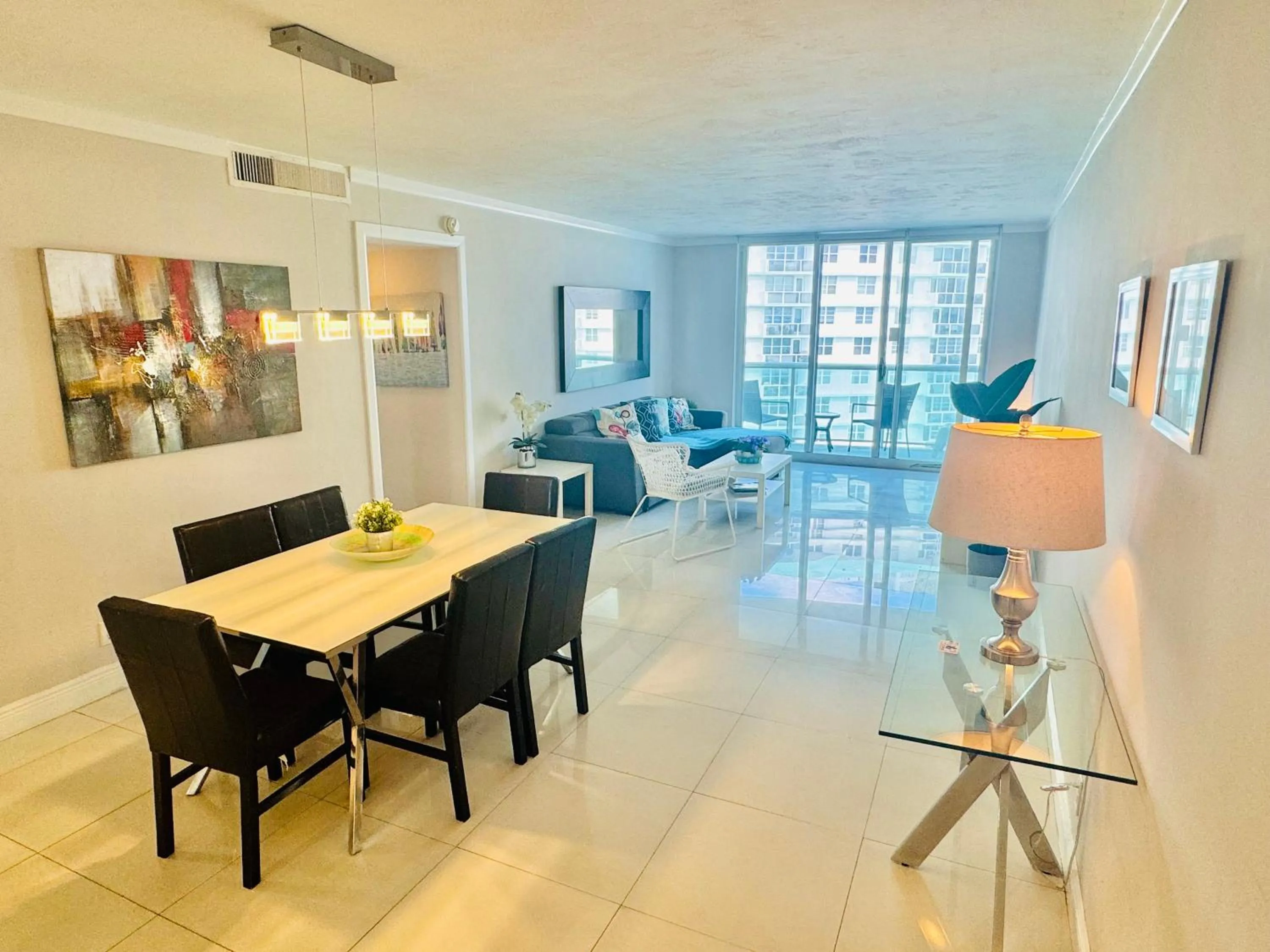 Miami Hallandale Condo, Partial Ocean View Direct Beach and Pool Access Miami Hollywood Beach