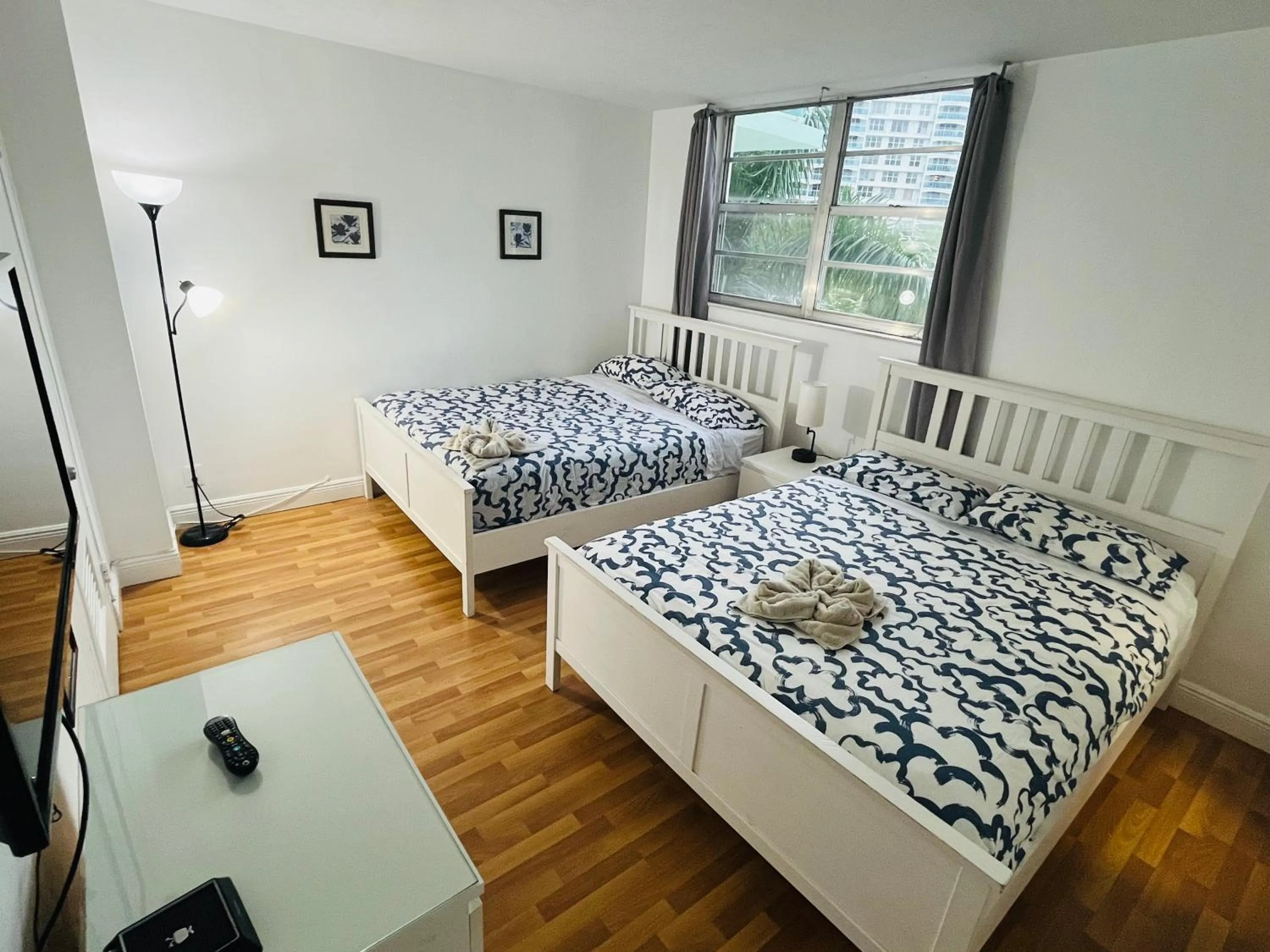 Bed in Miami Hallandale Condo, Partial Ocean View Direct Beach and Pool Access Miami Hollywood Beach