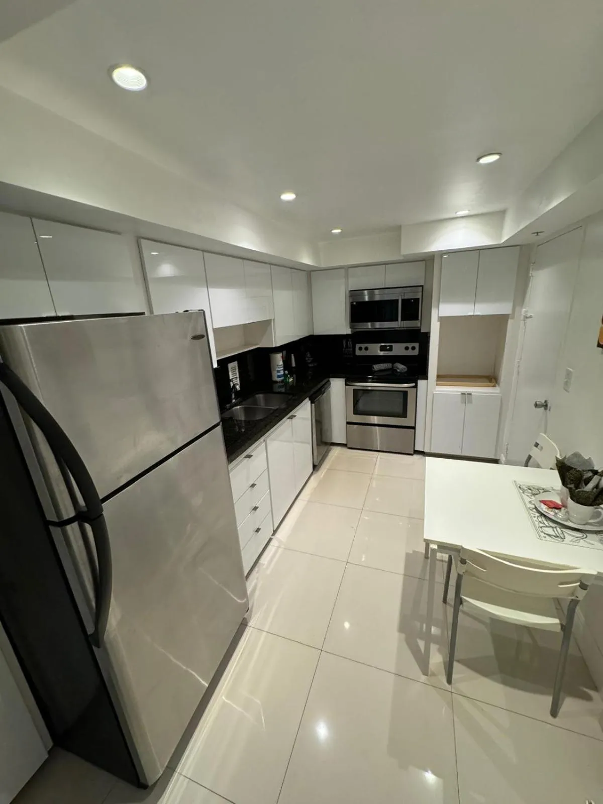 Miami Hallandale Condo, Partial Ocean View Direct Beach and Pool Access Miami Hollywood Beach