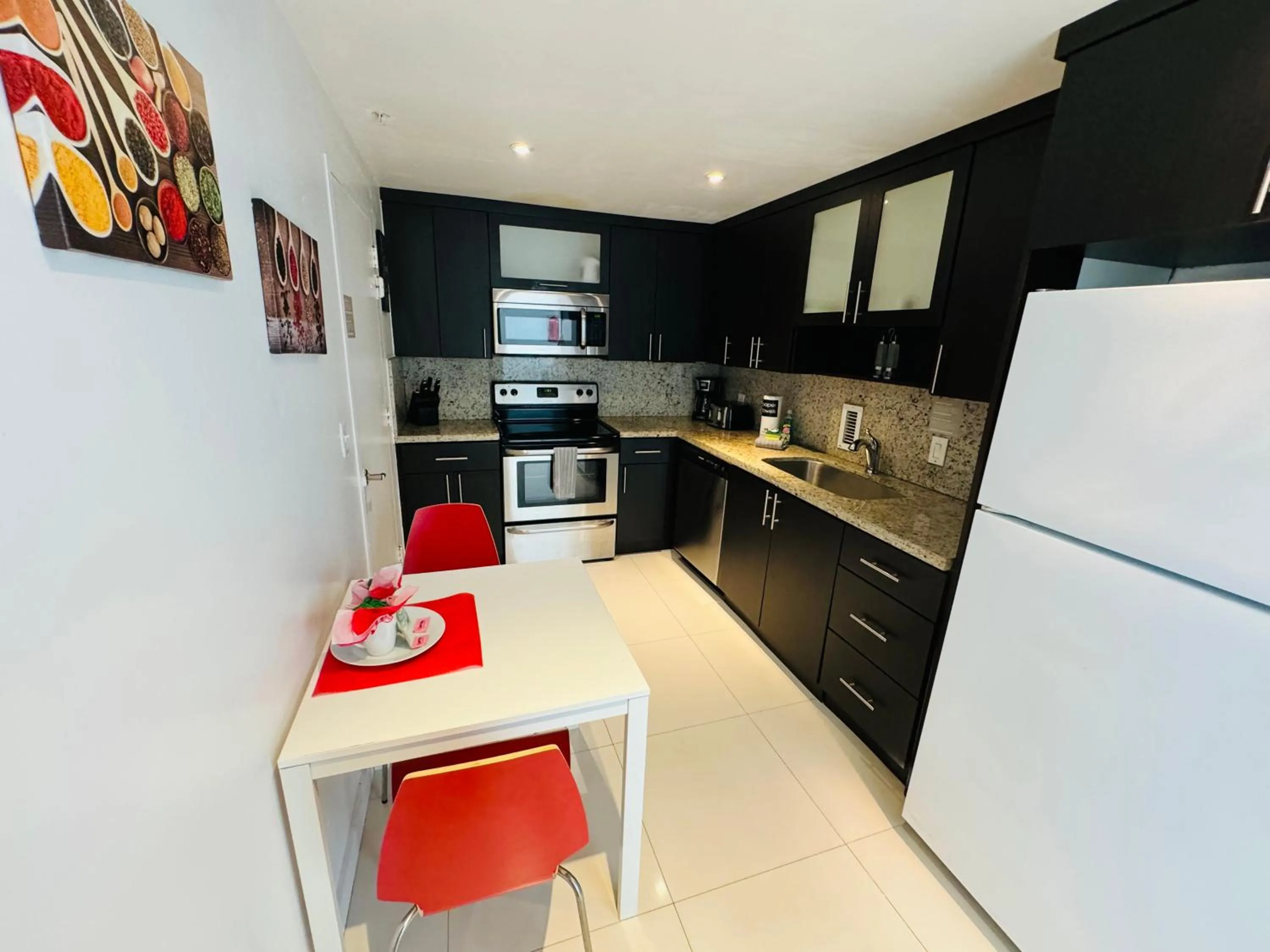 Miami Hallandale Condo, Partial Ocean View Direct Beach and Pool Access Miami Hollywood Beach