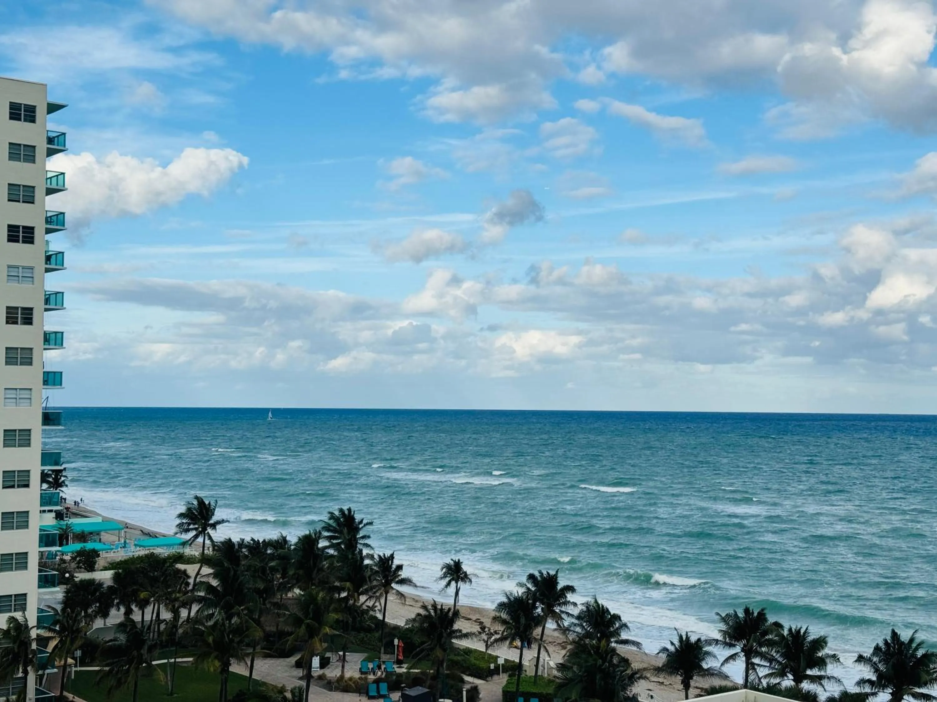 Miami Hallandale Condo, Partial Ocean View Direct Beach and Pool Access Miami Hollywood Beach