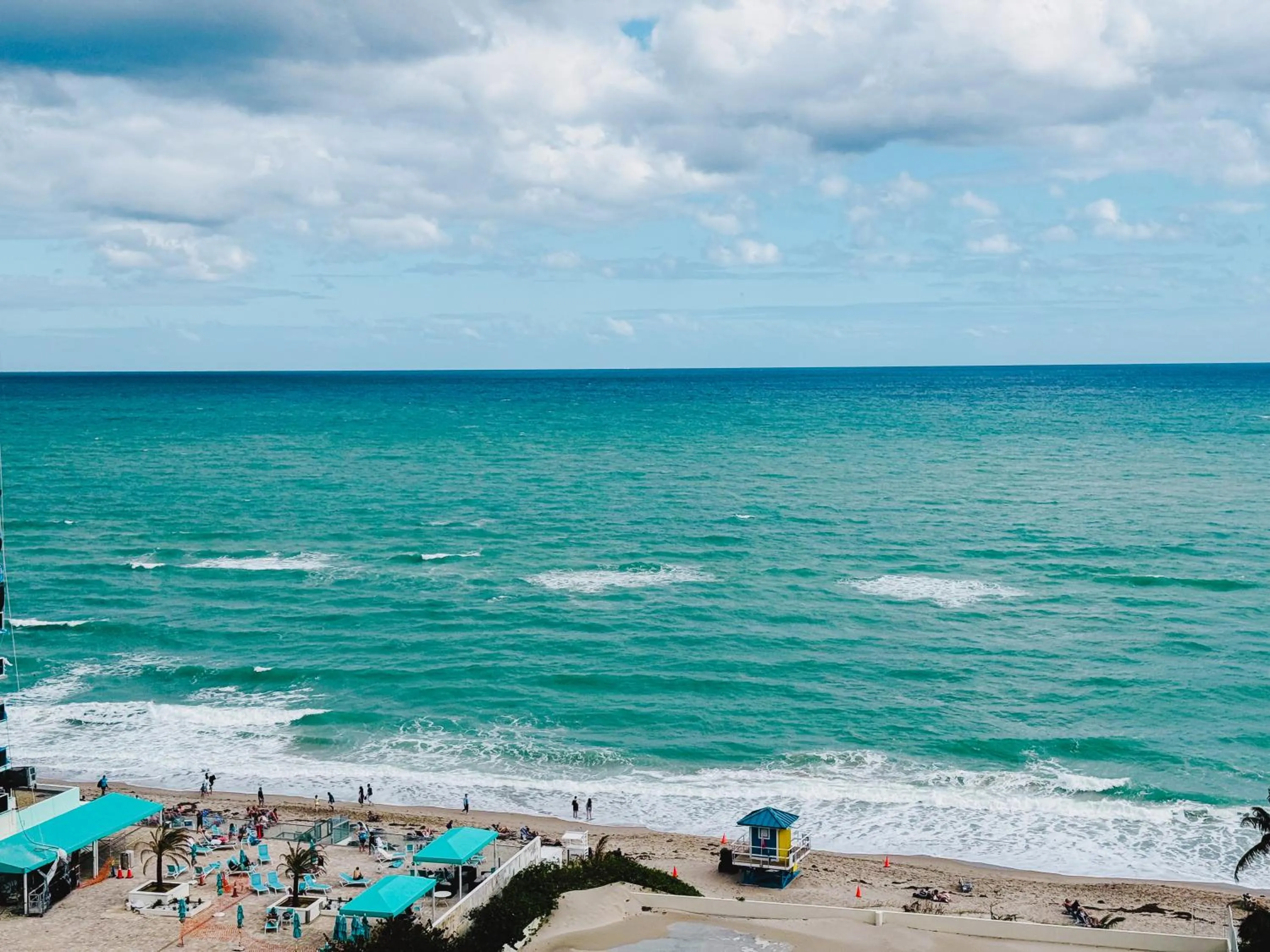 Miami Hallandale Condo, Partial Ocean View Direct Beach and Pool Access Miami Hollywood Beach