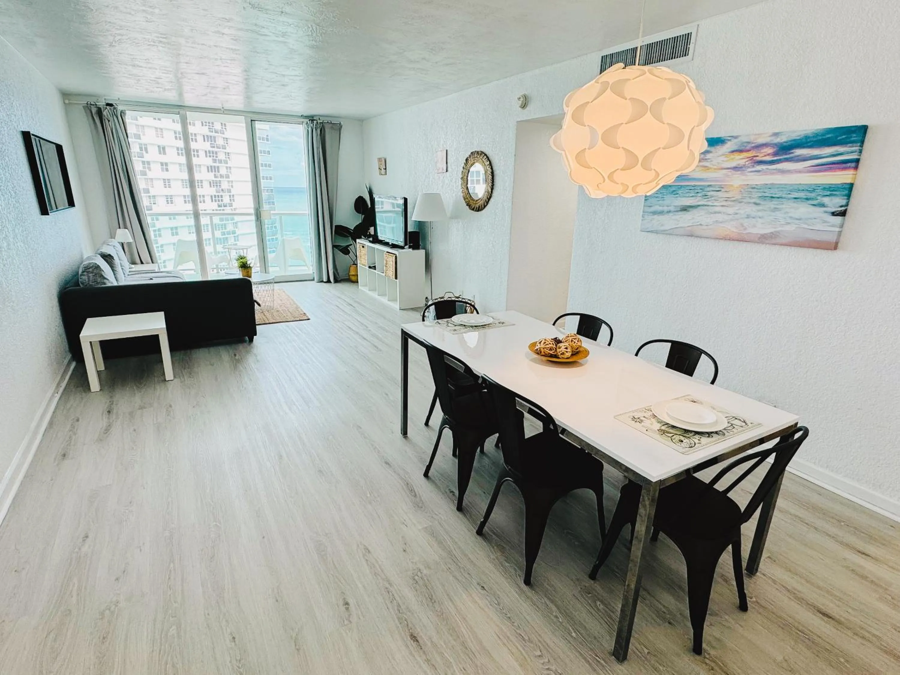 Miami Hallandale Condo, Partial Ocean View Direct Beach and Pool Access Miami Hollywood Beach